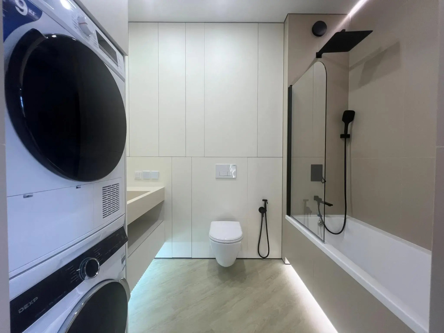 Live (Лайв) на улице Нурсултана Назарбаева 1/3