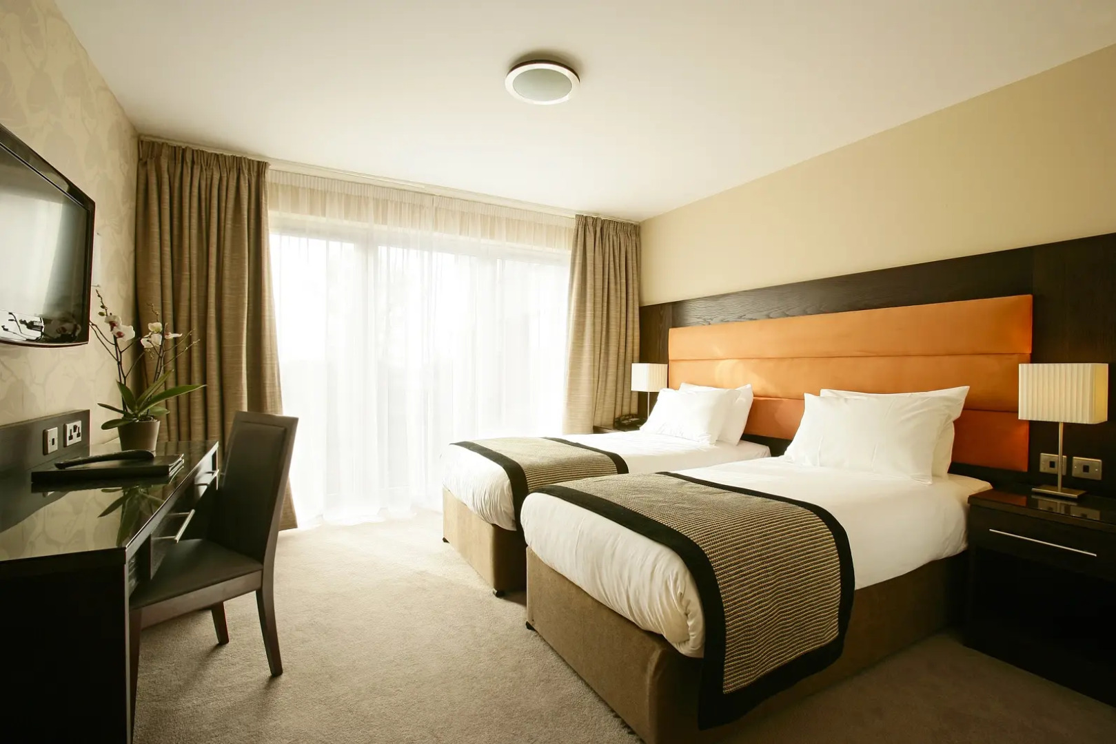 Отель Leonardo Edinburgh Murrayfield