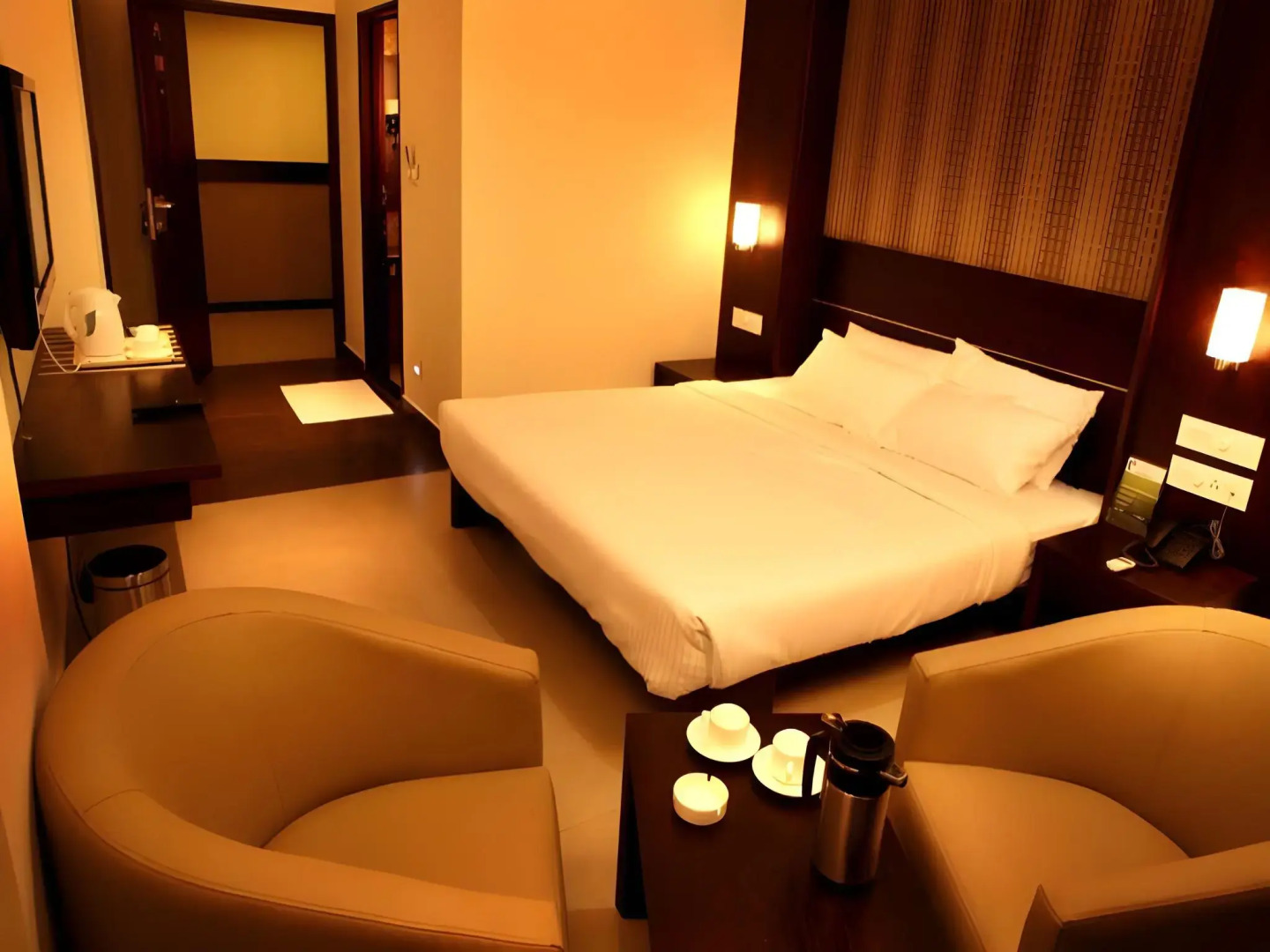 OYO Premium Mysore Bannimantap