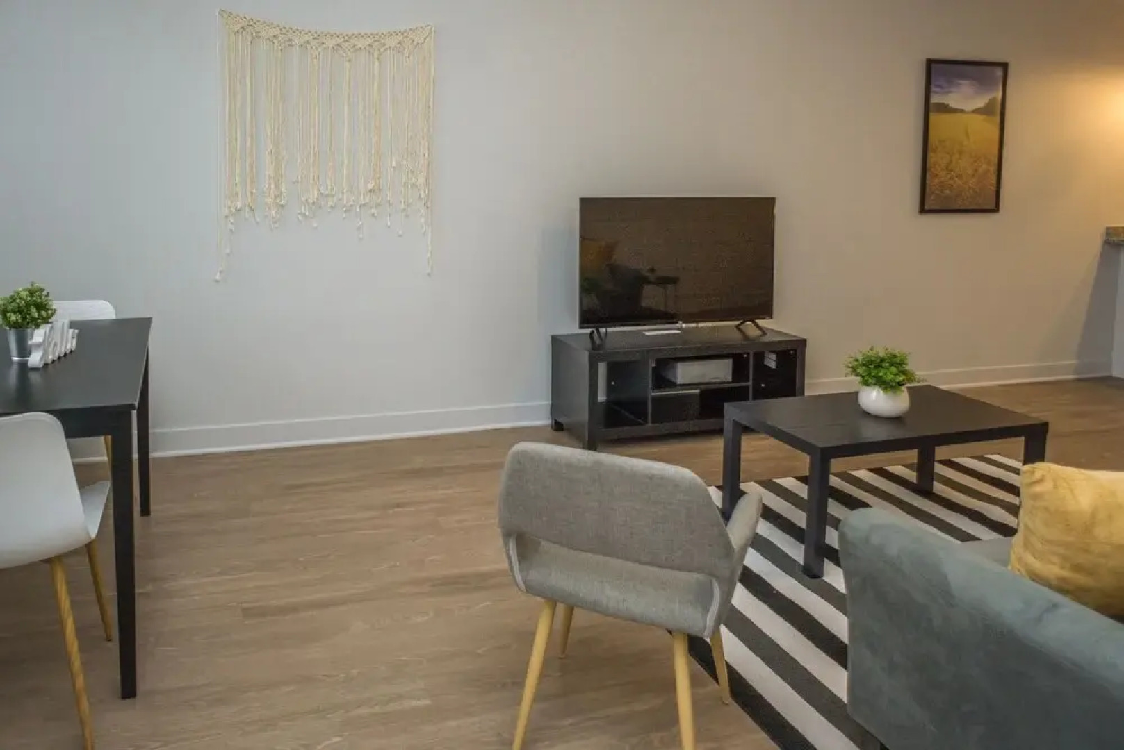 FRONTDESK District at 6th Des Moines