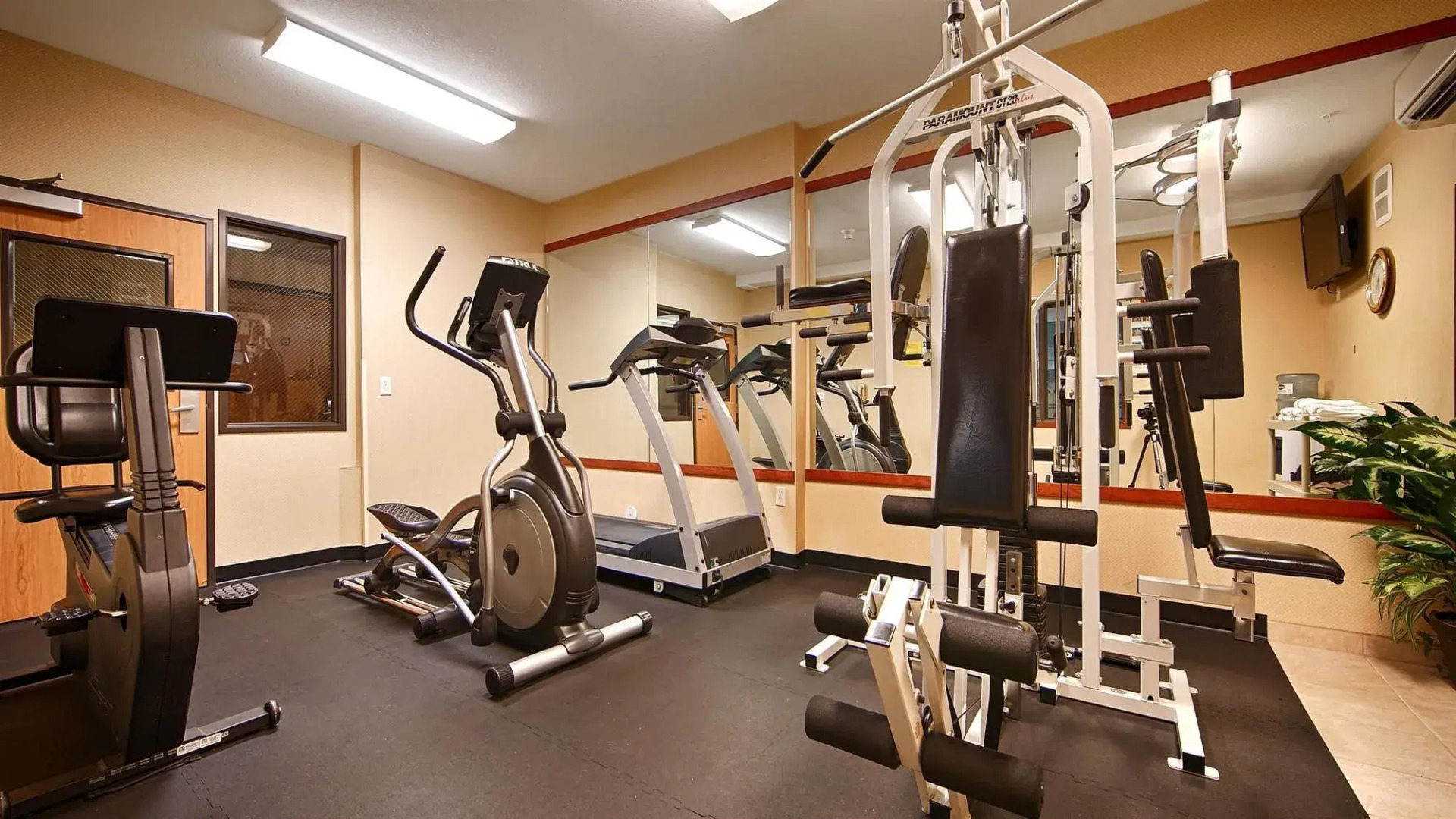 Best Western Plus Vancouver Mall Dr. Hotel & Suites