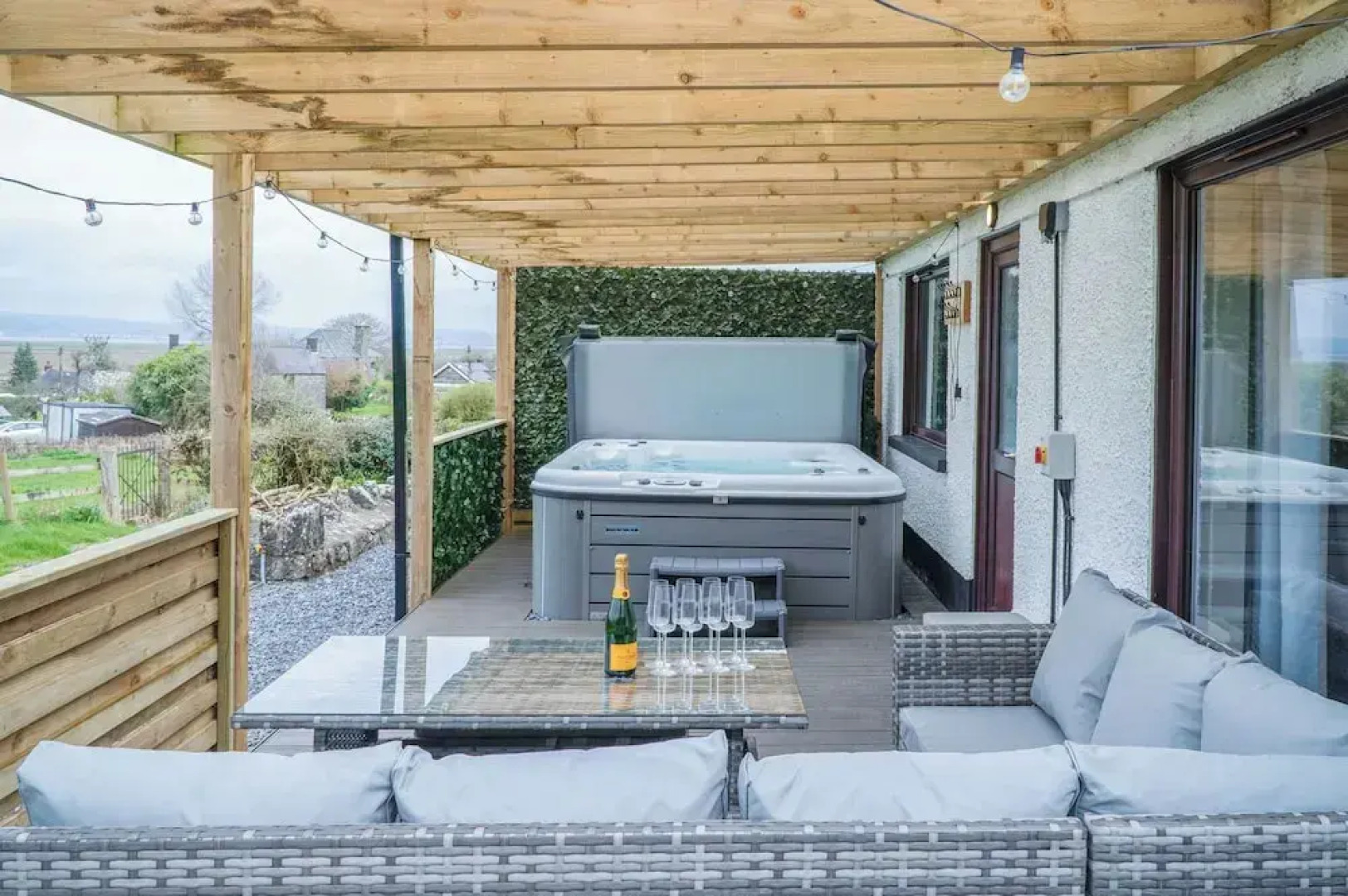 Hill House - 4 Bedroom - Llanrhidian