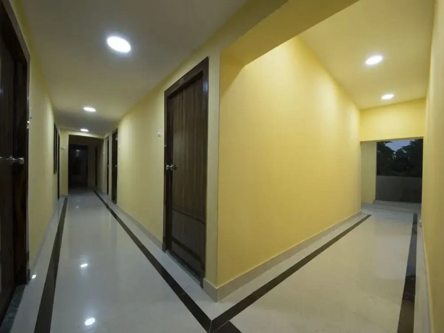 Oyo 13481 Hotel Shalimar