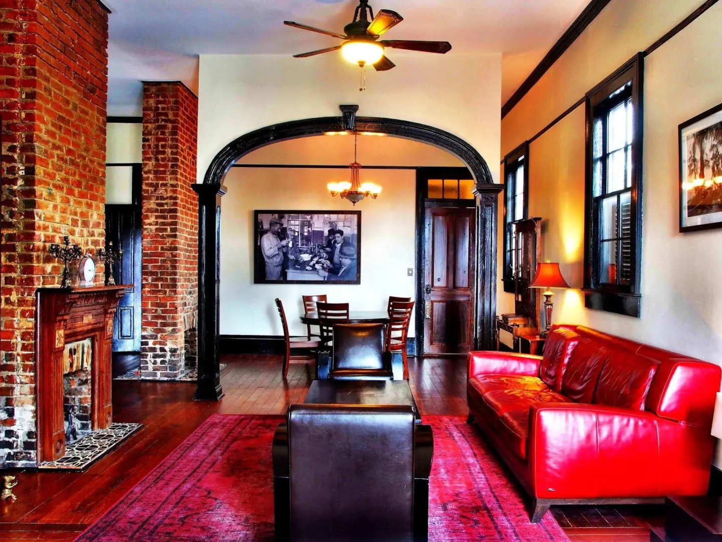 Royal Street Inn and R Bar