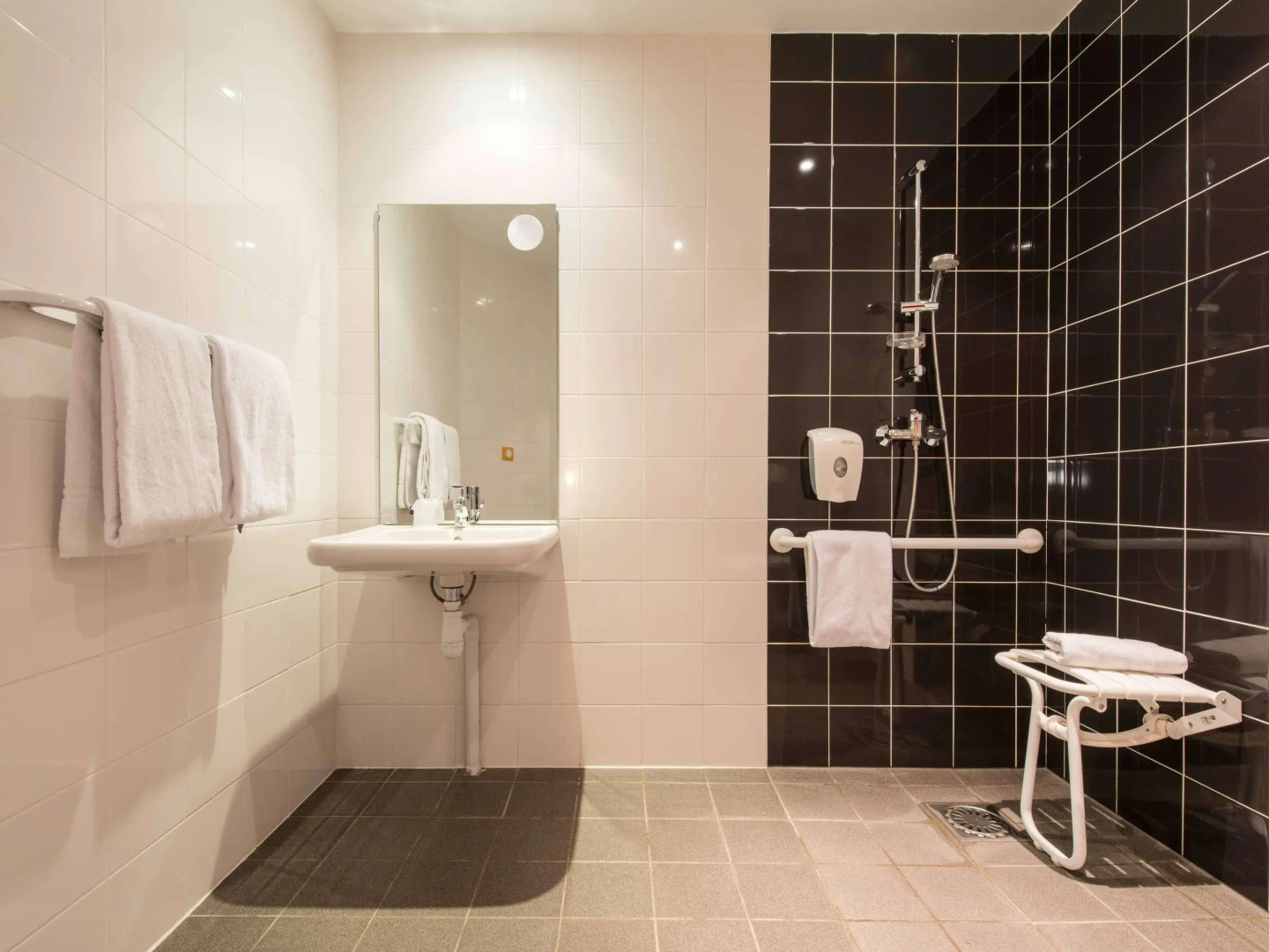 Première Classe La Rochelle Centre - Les Minimes