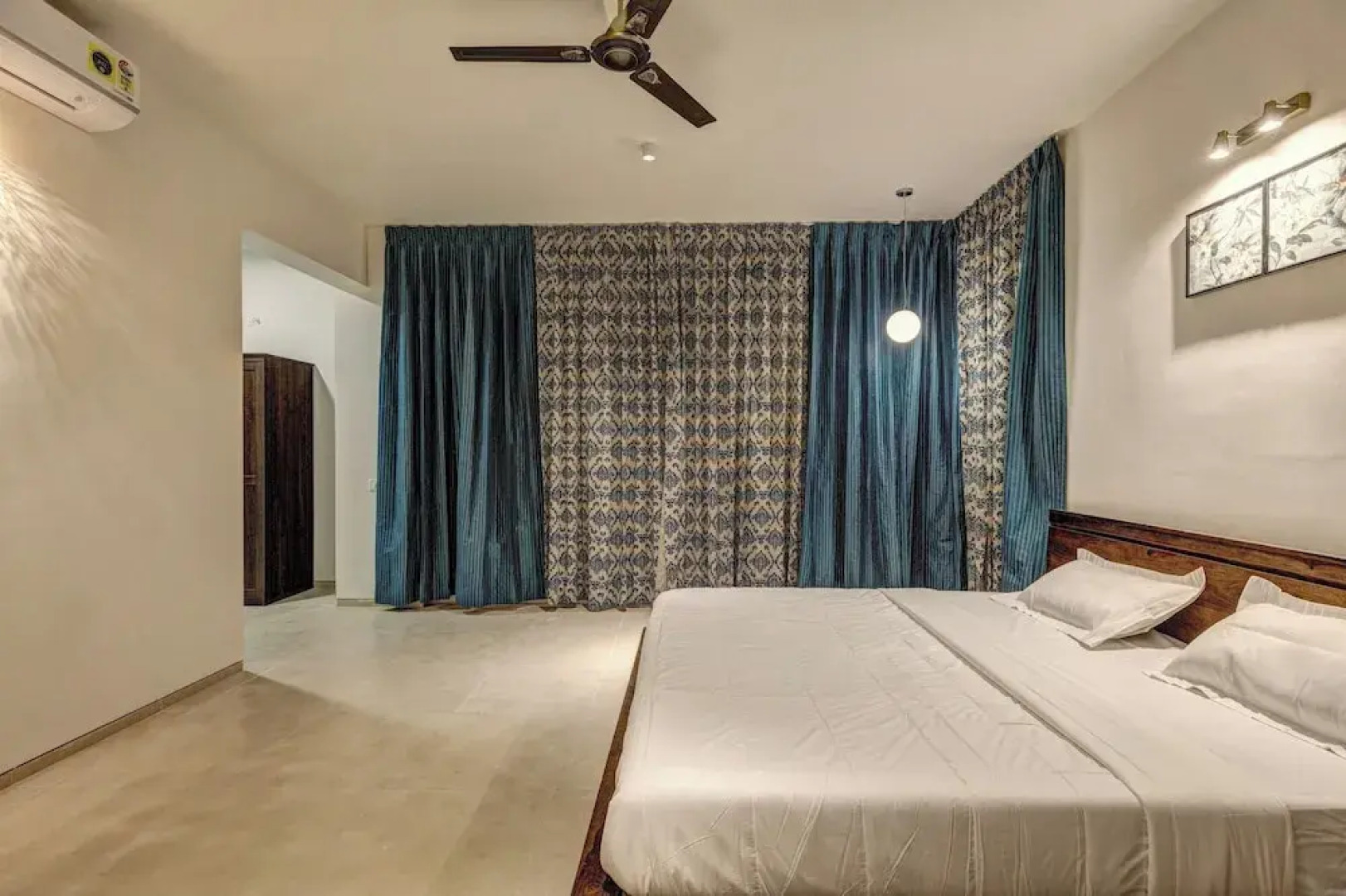 Royal County Villa by Stayjade