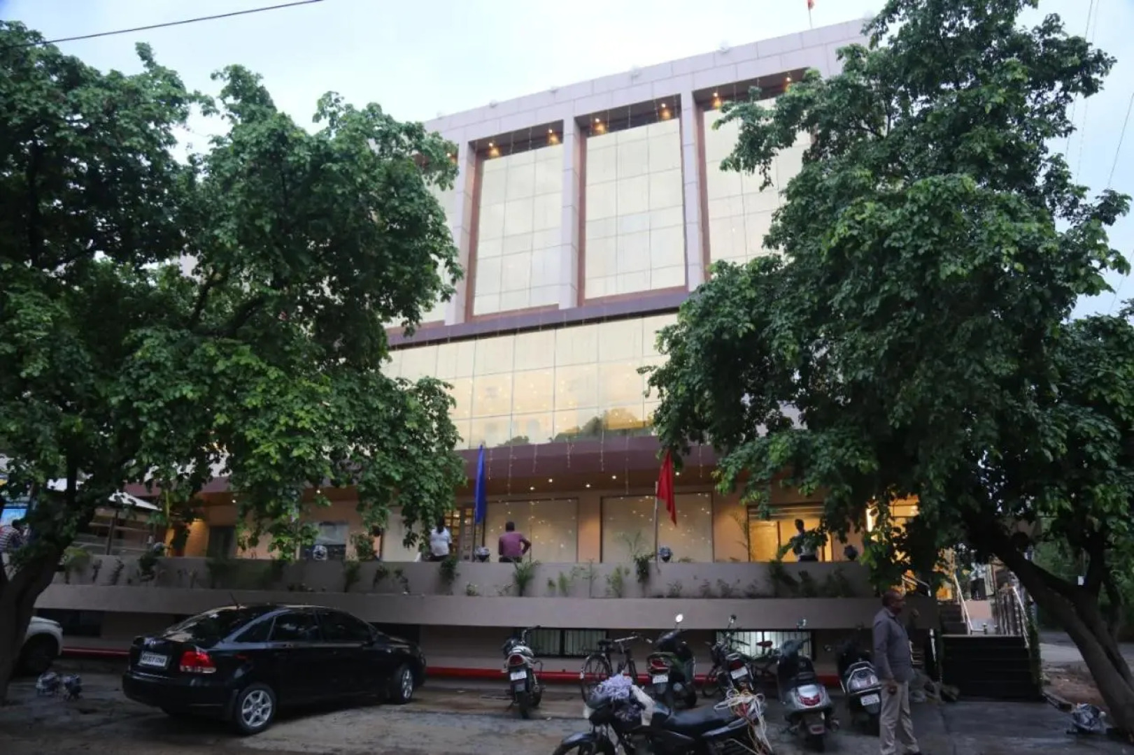 Hotel Poonam Residency