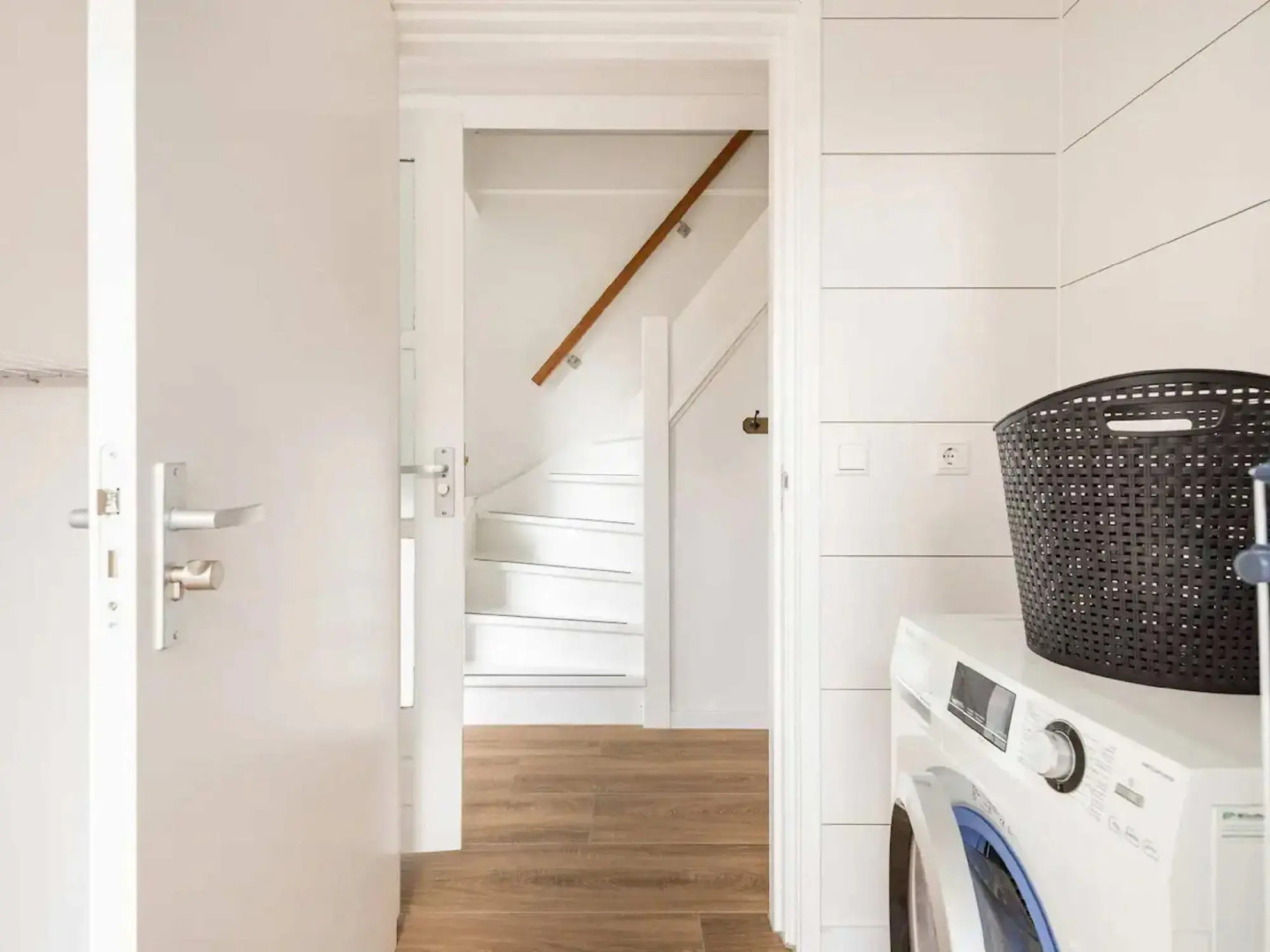 Charming Holiday Home in Poortugaal With Garden