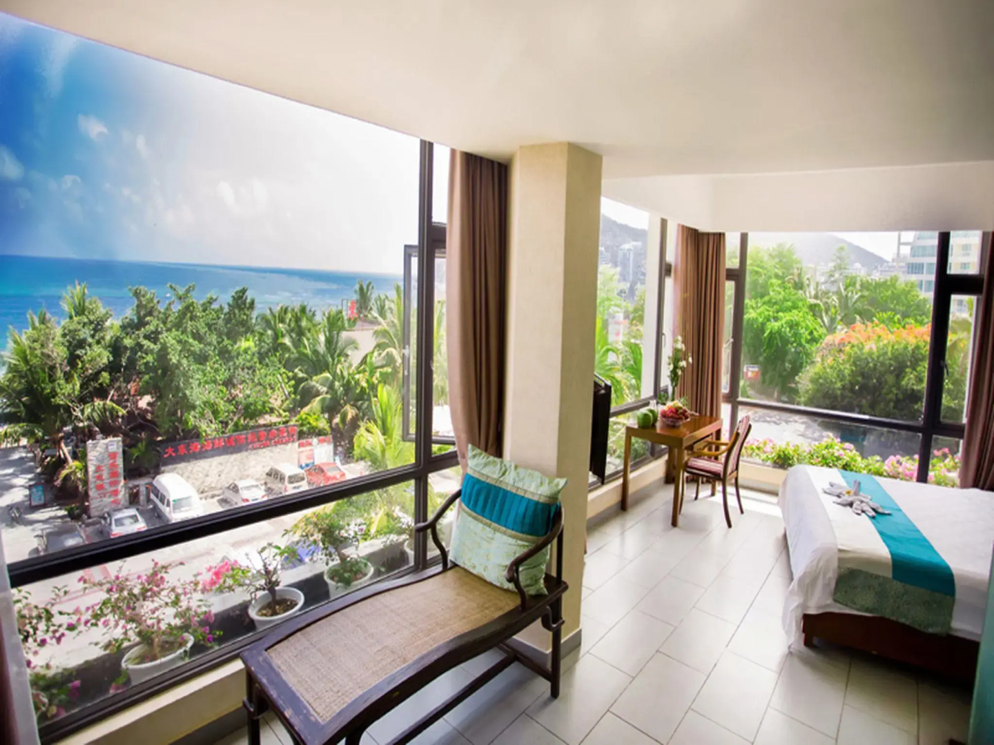 Отель Luyi Seaview