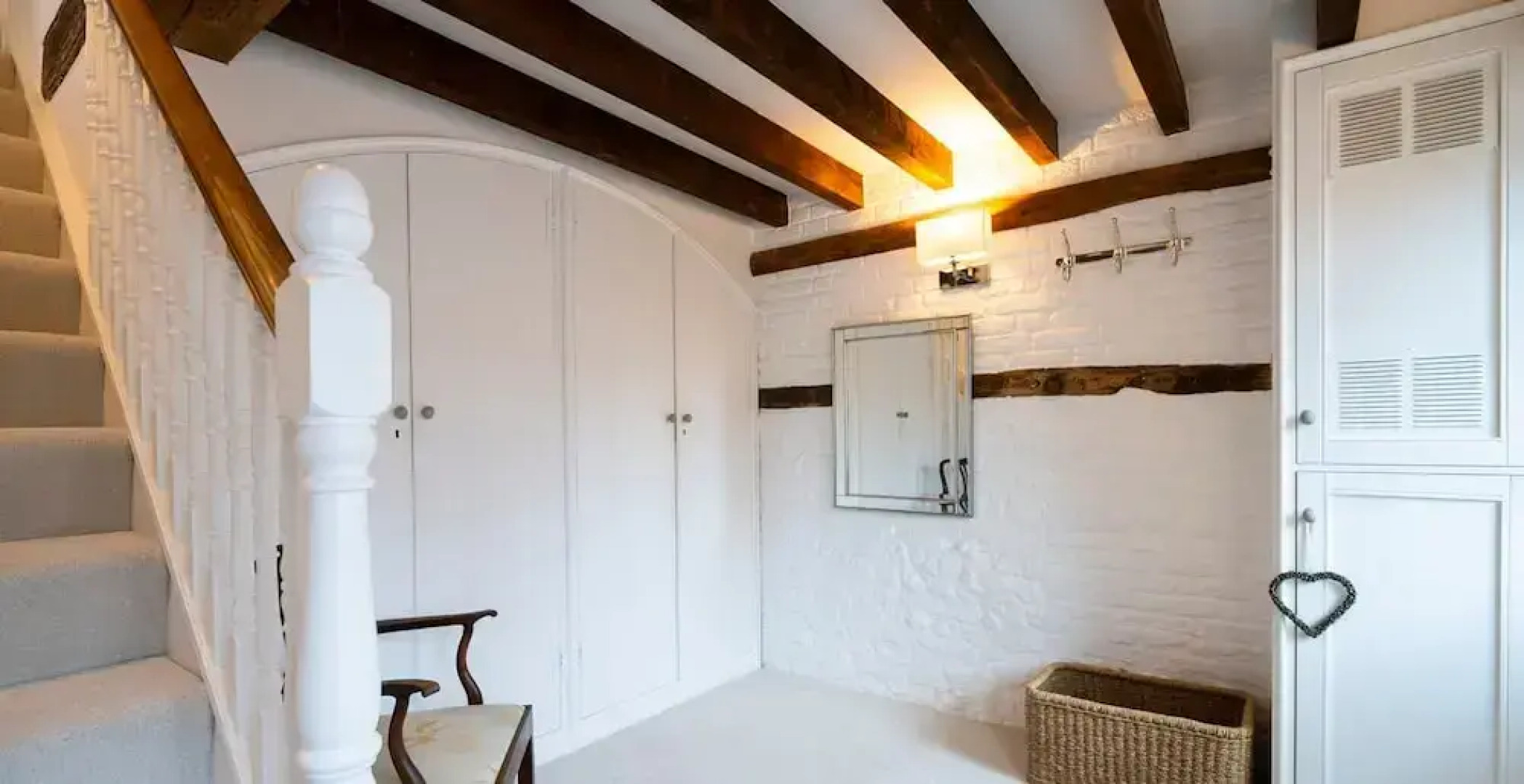 Stable Annex Bisham - Vibrant 1 Bed With Parking