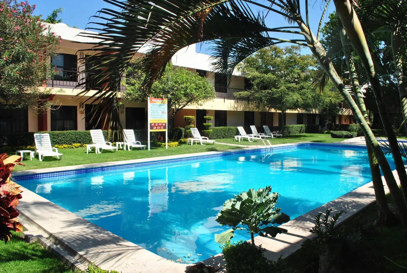 Hotel Puerta Del Sol