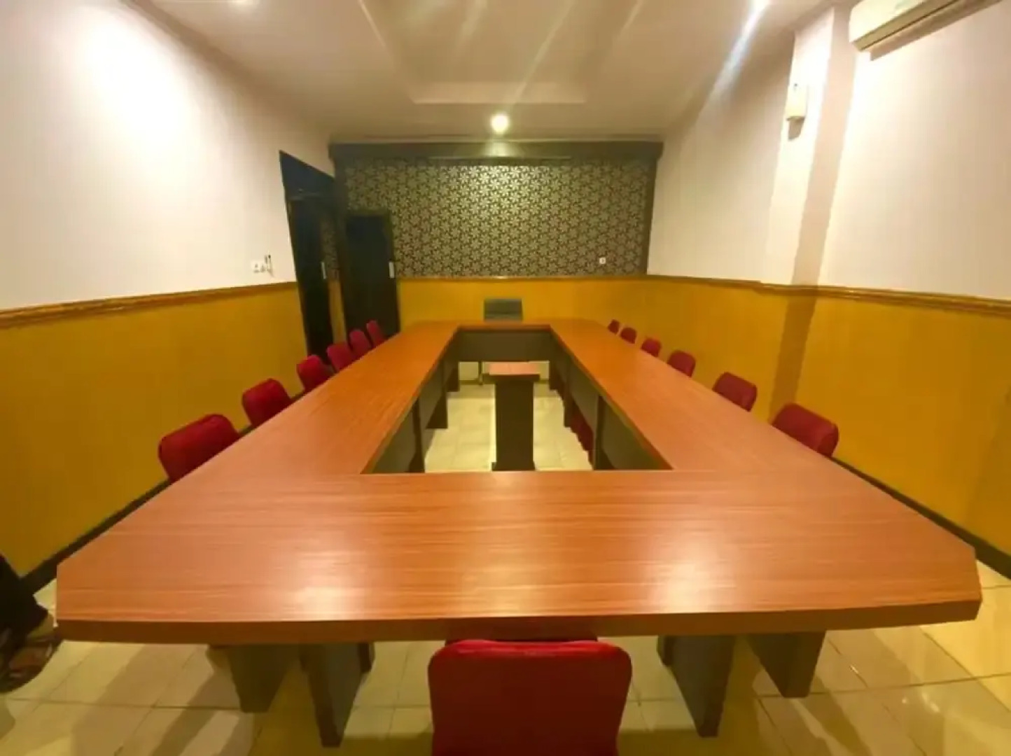 Anggraeni Hotel Ketanggungan