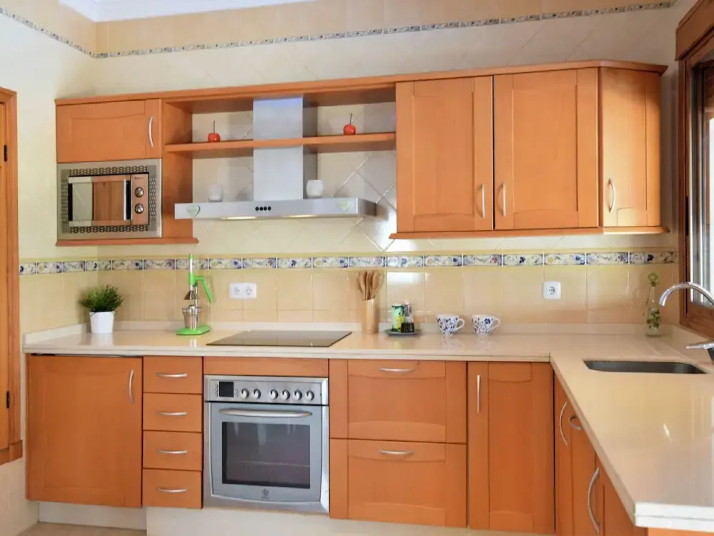 Spacious Villa With Private Pool and Stunning Views Near Iznájar