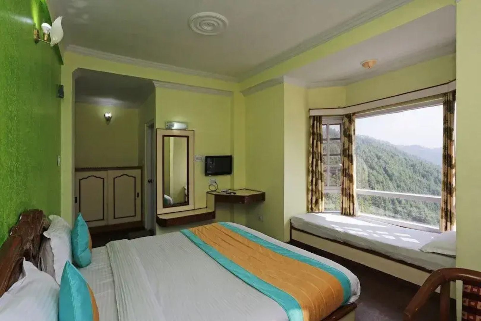 OYO 4479 Hotel Rock Heaven