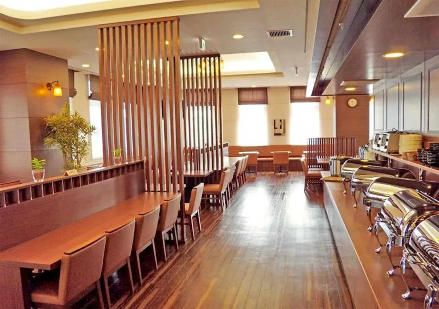 Hotel Route-Inn Higashimuroran Ekimae