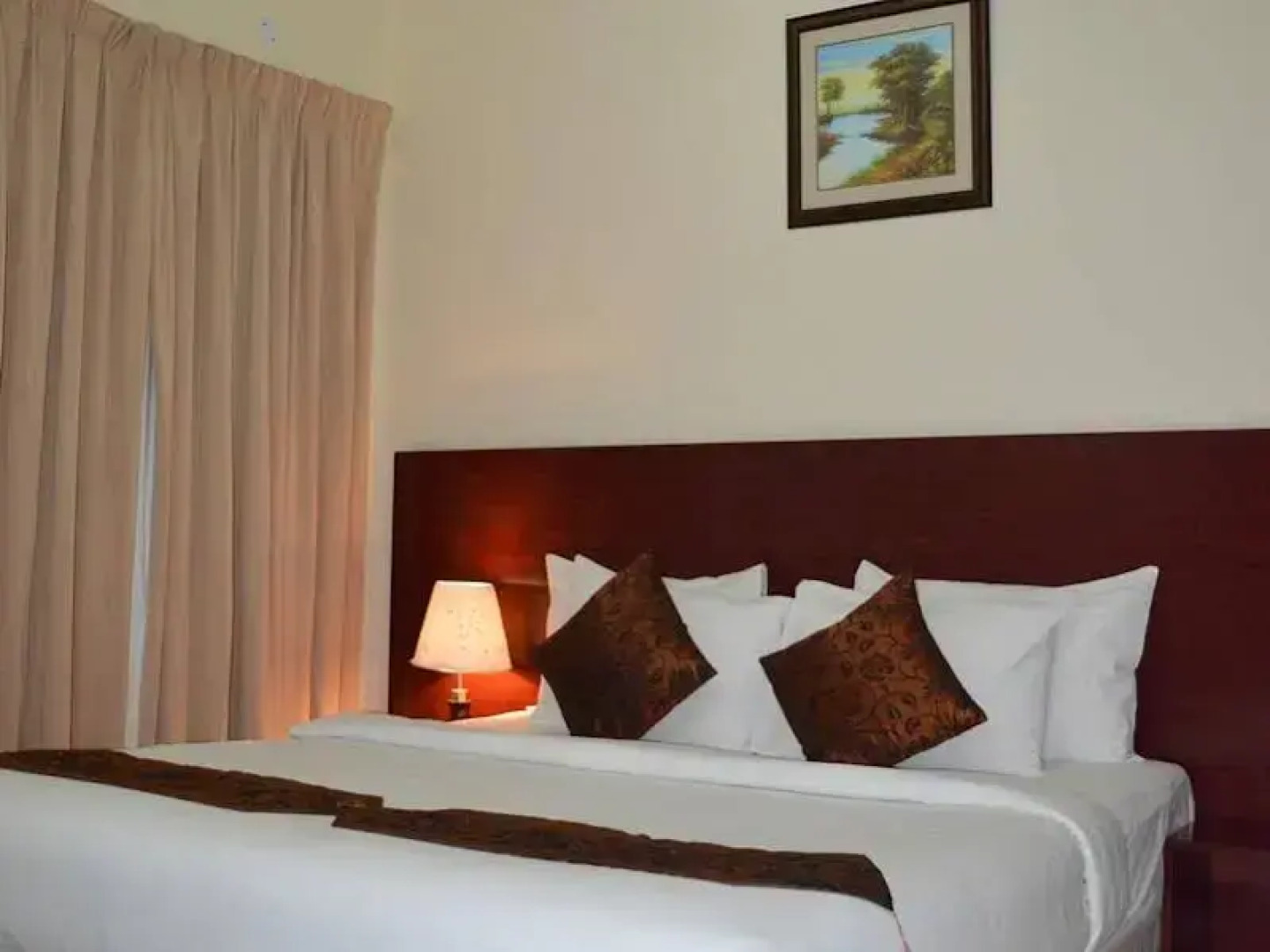 Raynor Hotel Apartments