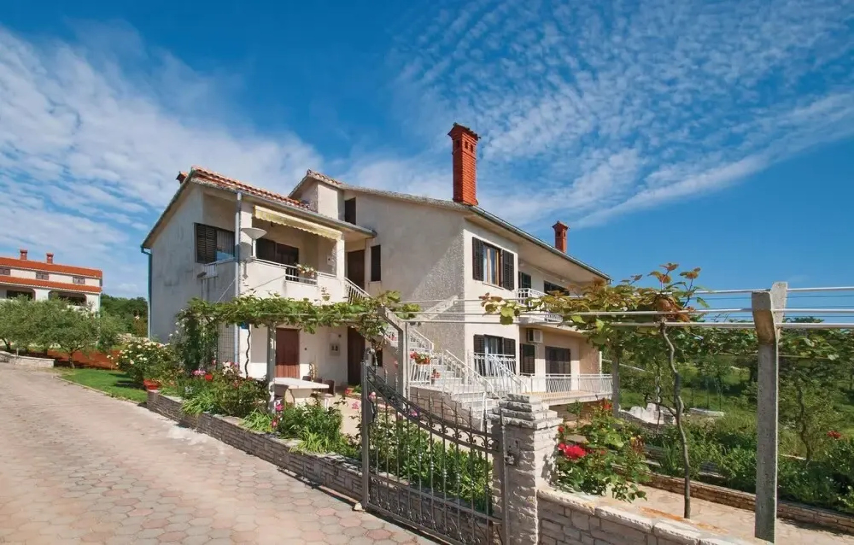 Beautiful Home in Divsici With Wifi and 1 Bedrooms