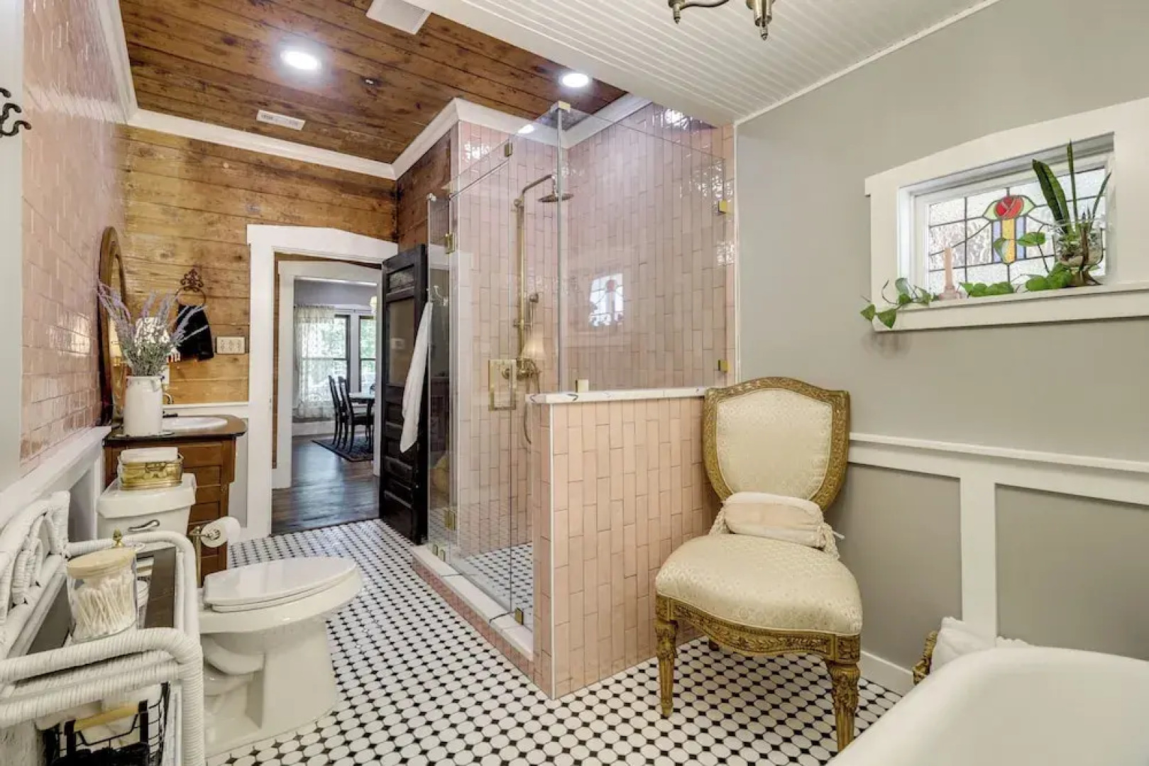 1925 Craftsman Bungalow - 1 Mi to Dtwn Waxahachie!