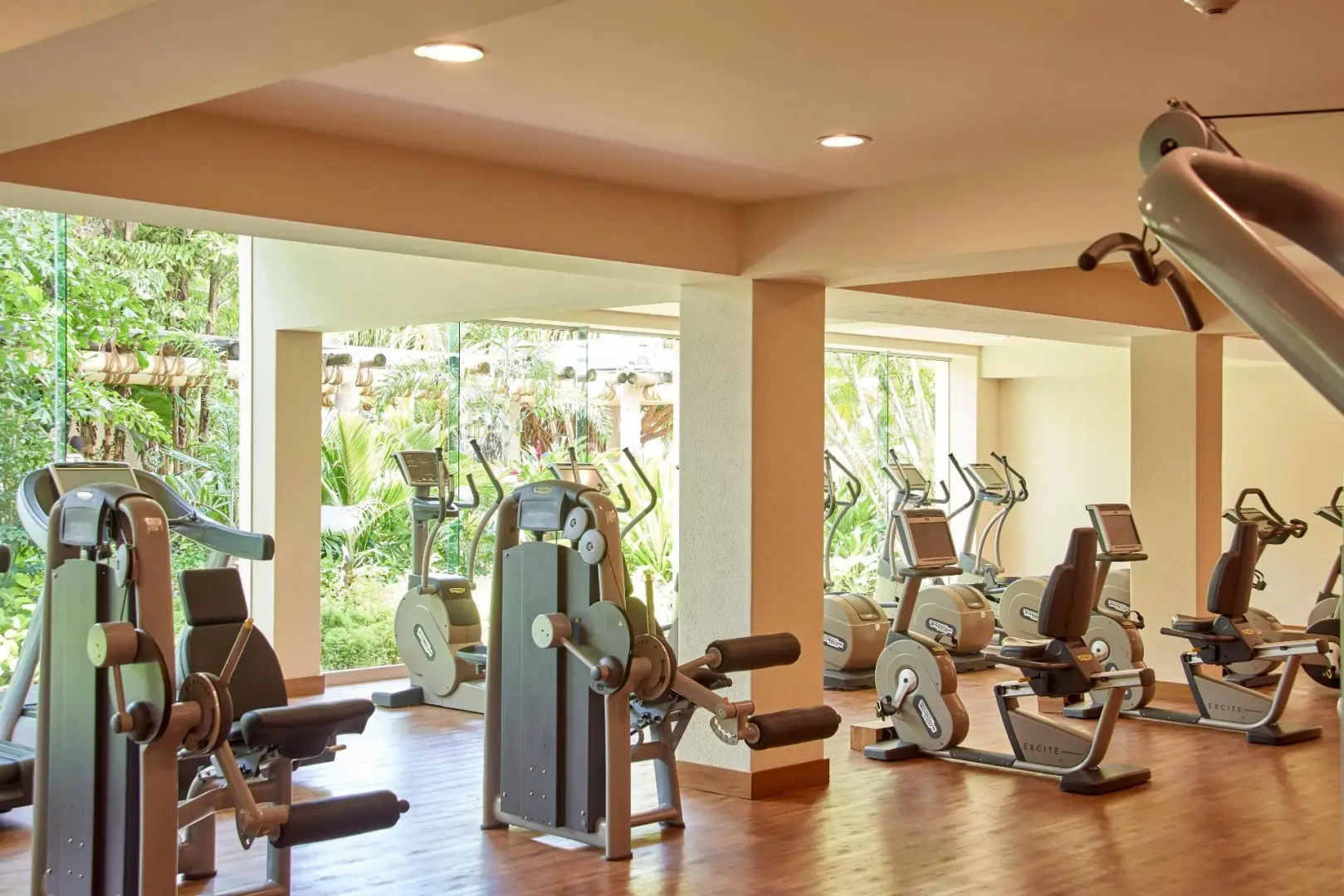 Sheraton Buganvilias Resort & Convention Center