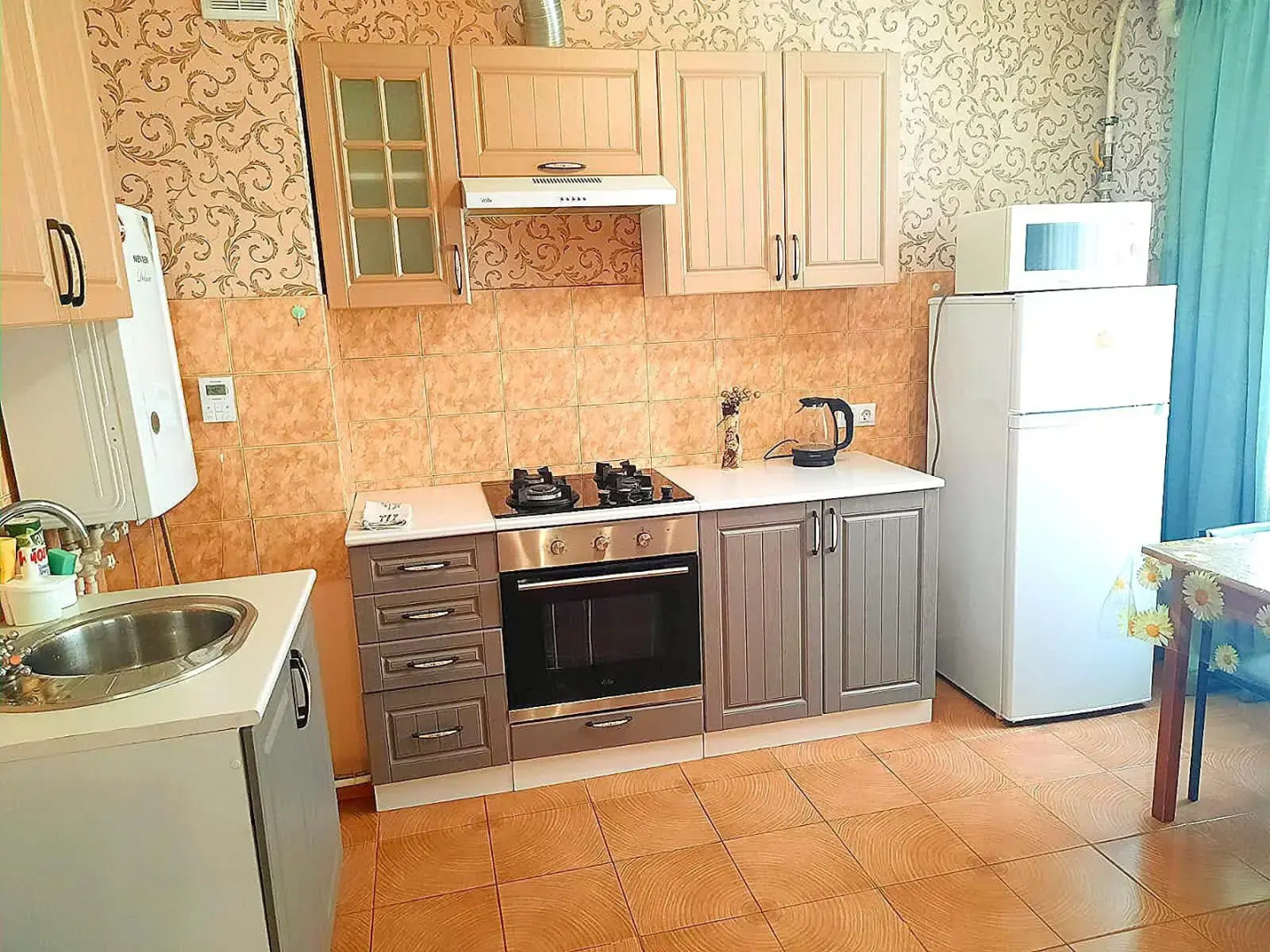 Уютная студия на улице Карпенко 2