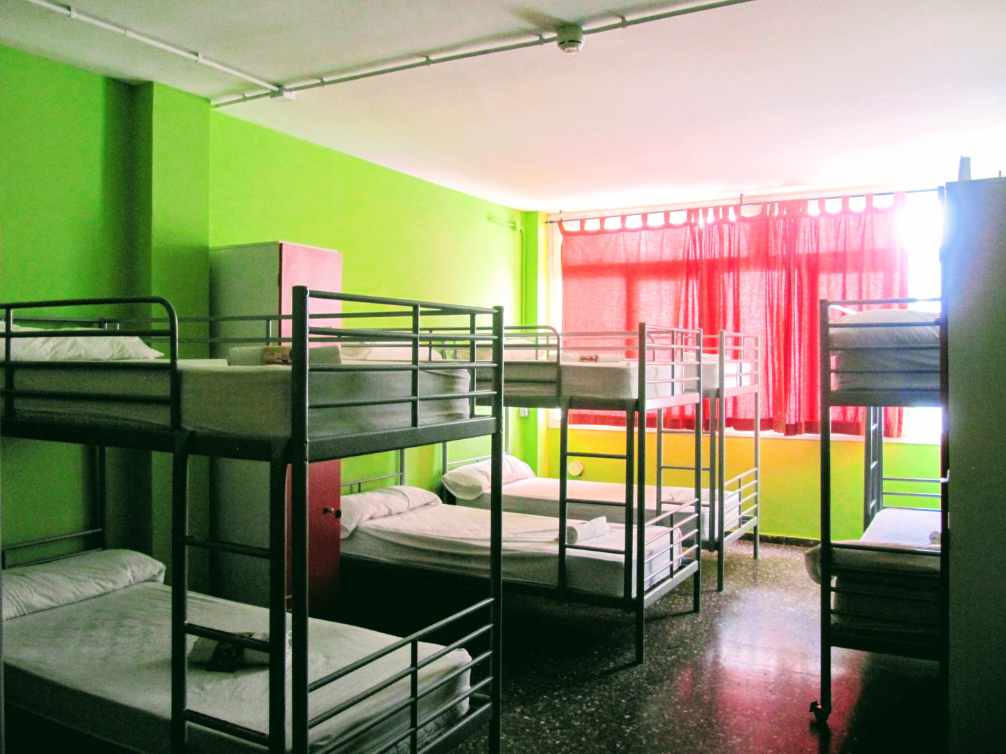 Onefam Les Corts Hostel