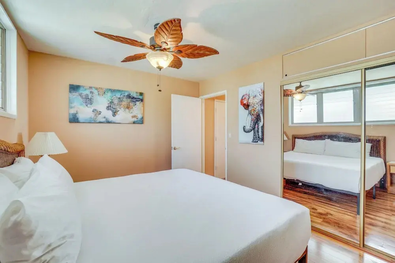 Kaunakakai Condo w/ Private Lanai & Ocean Views!