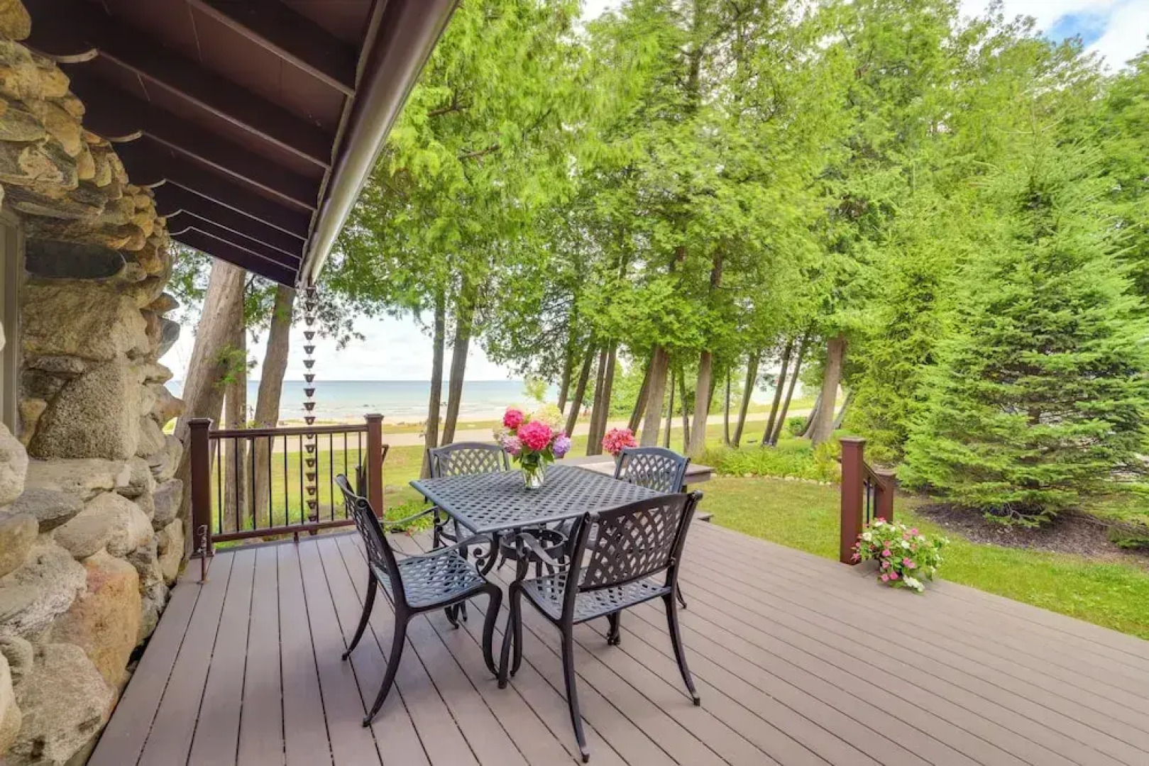 Upscale Earl Young Charlevoix Cottage w/ Deck!
