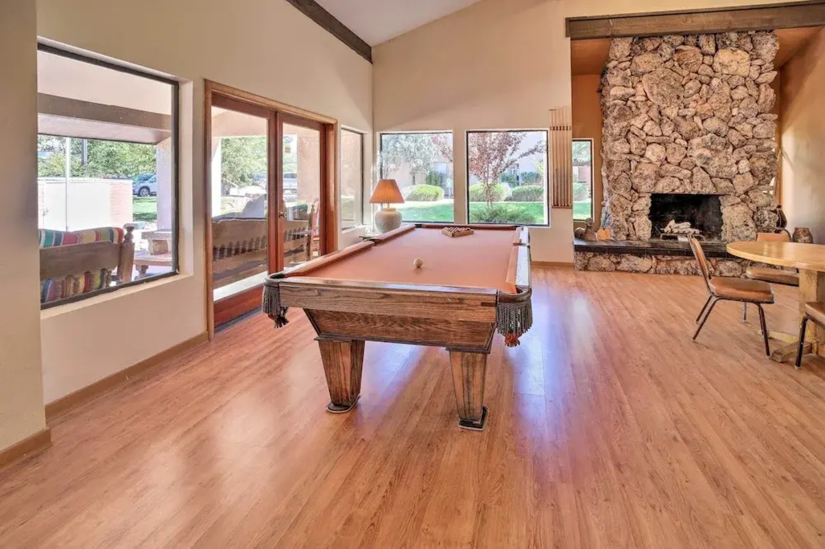 Sedona Condo w/ Pool, Hot Tub, & Pickleball!