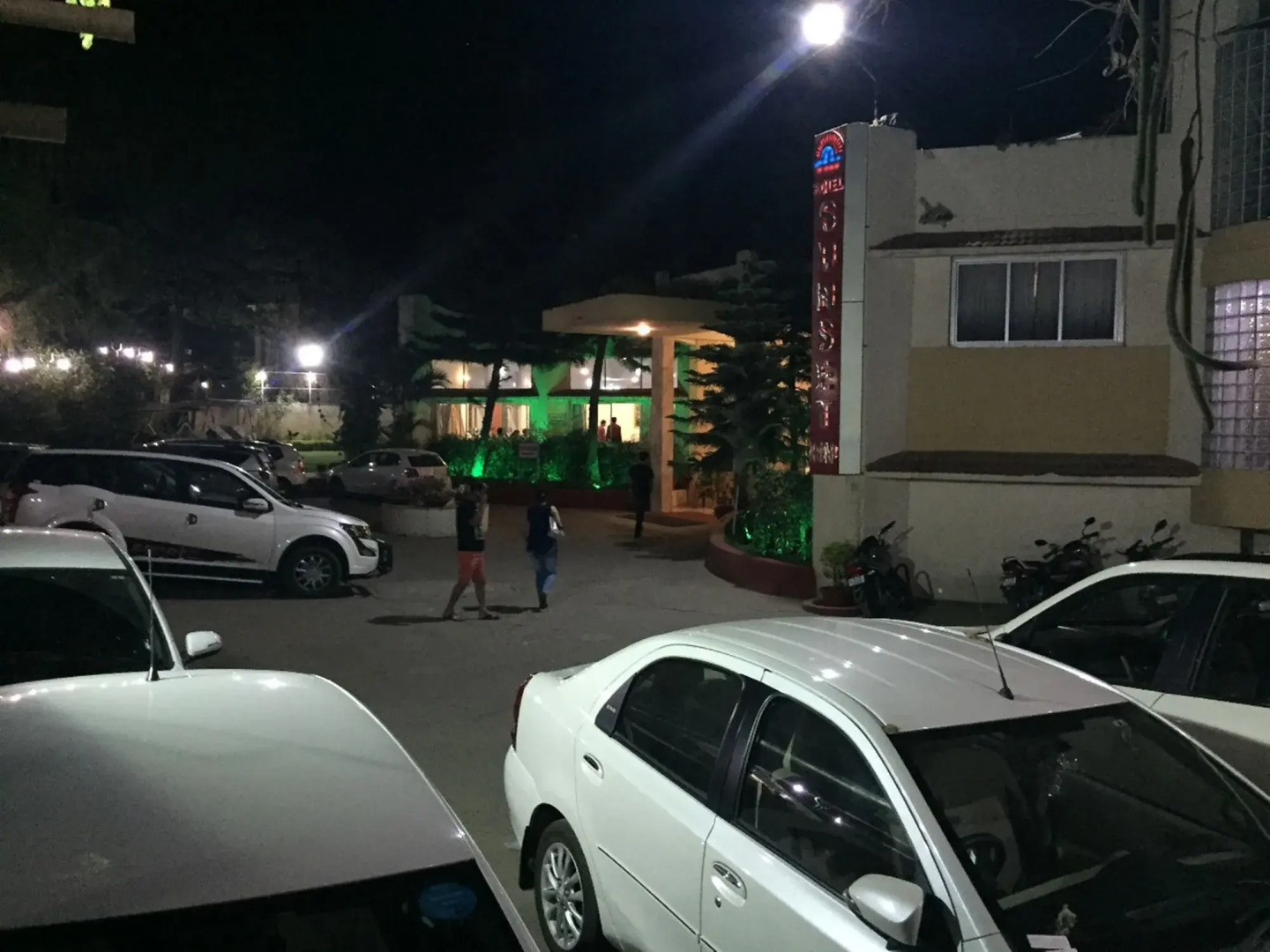 Hotel Sunset Inn Mount Abu with Swimming Pool