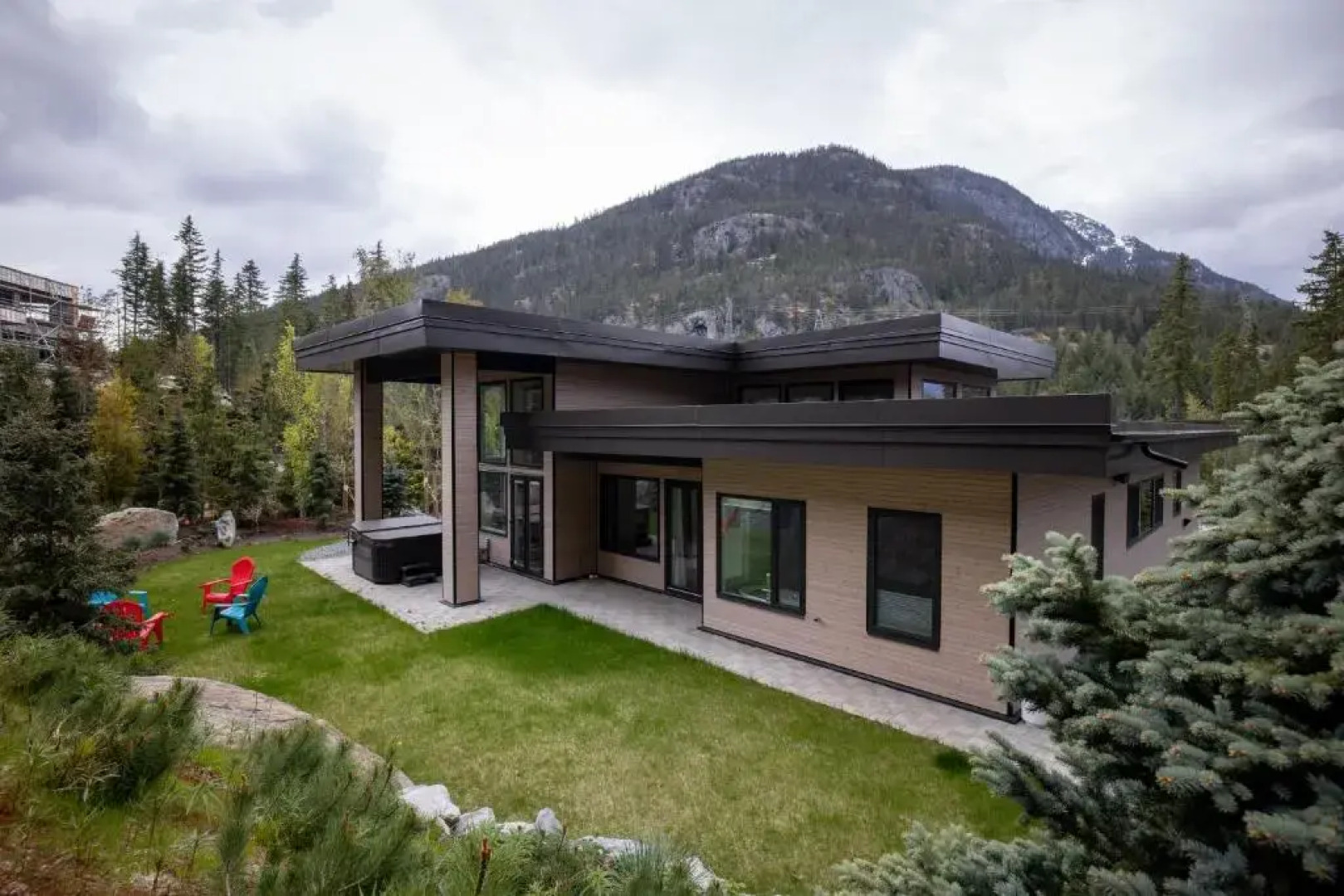 Wedgewoods 9100 by Whistler Premier