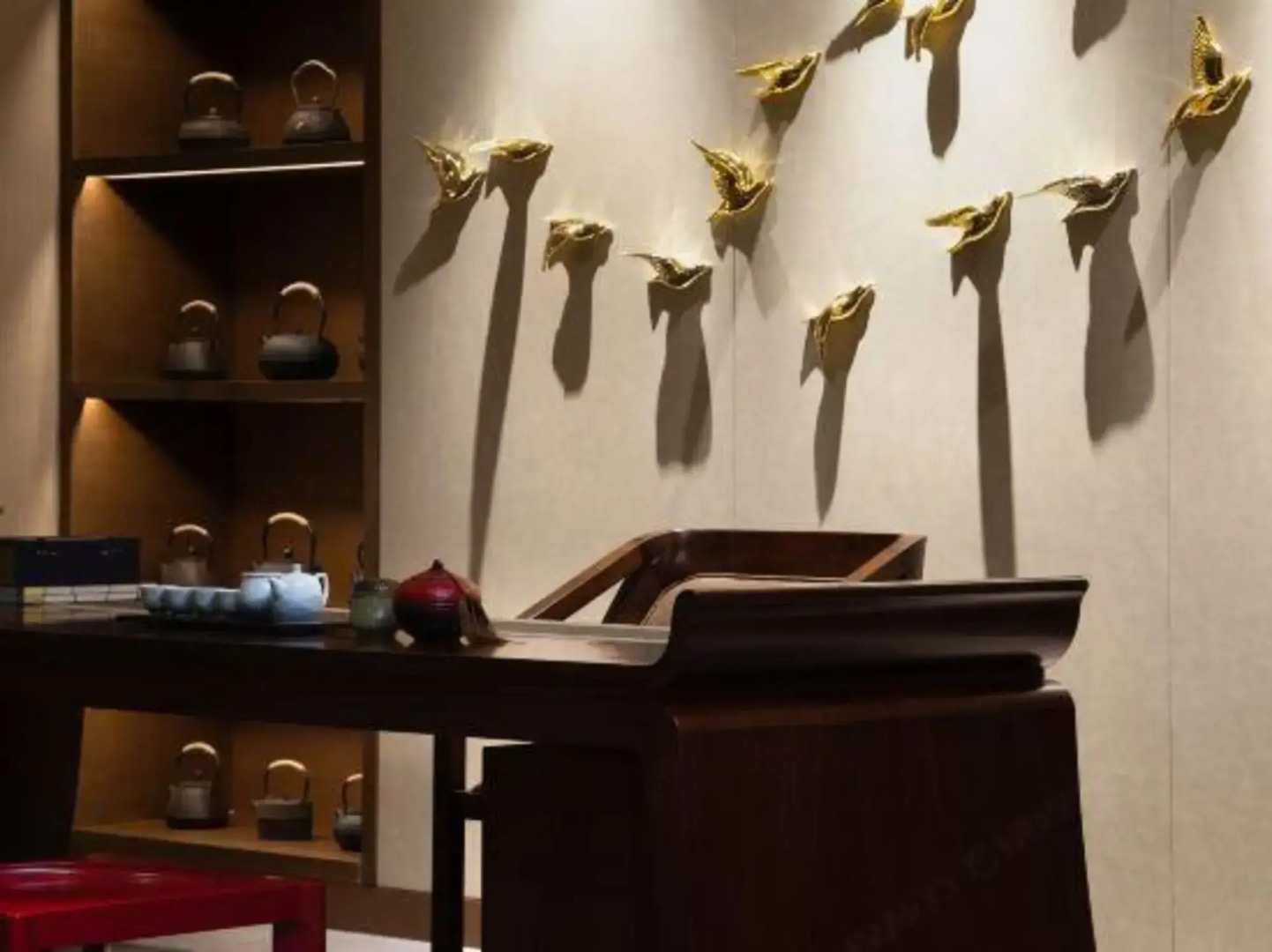 Eastern Holiday Hotel