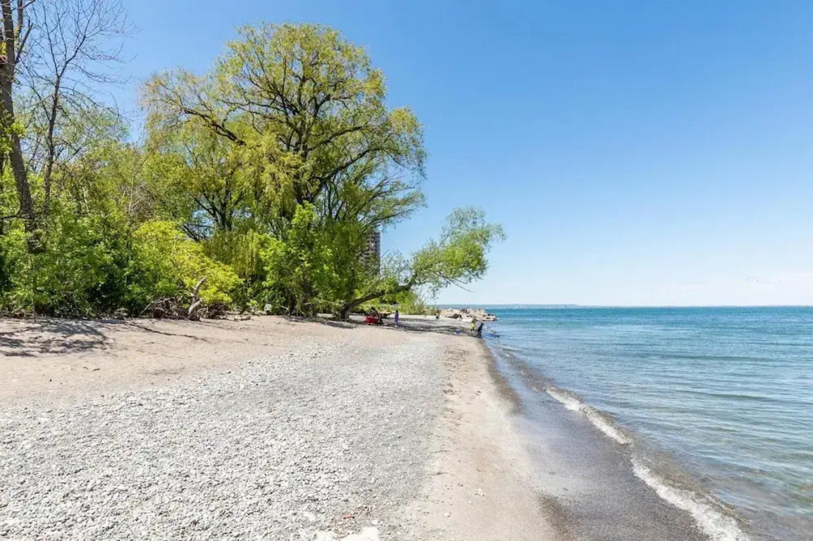 4BR 3BA Townhouse on Lake Ontario Free Parking Gym