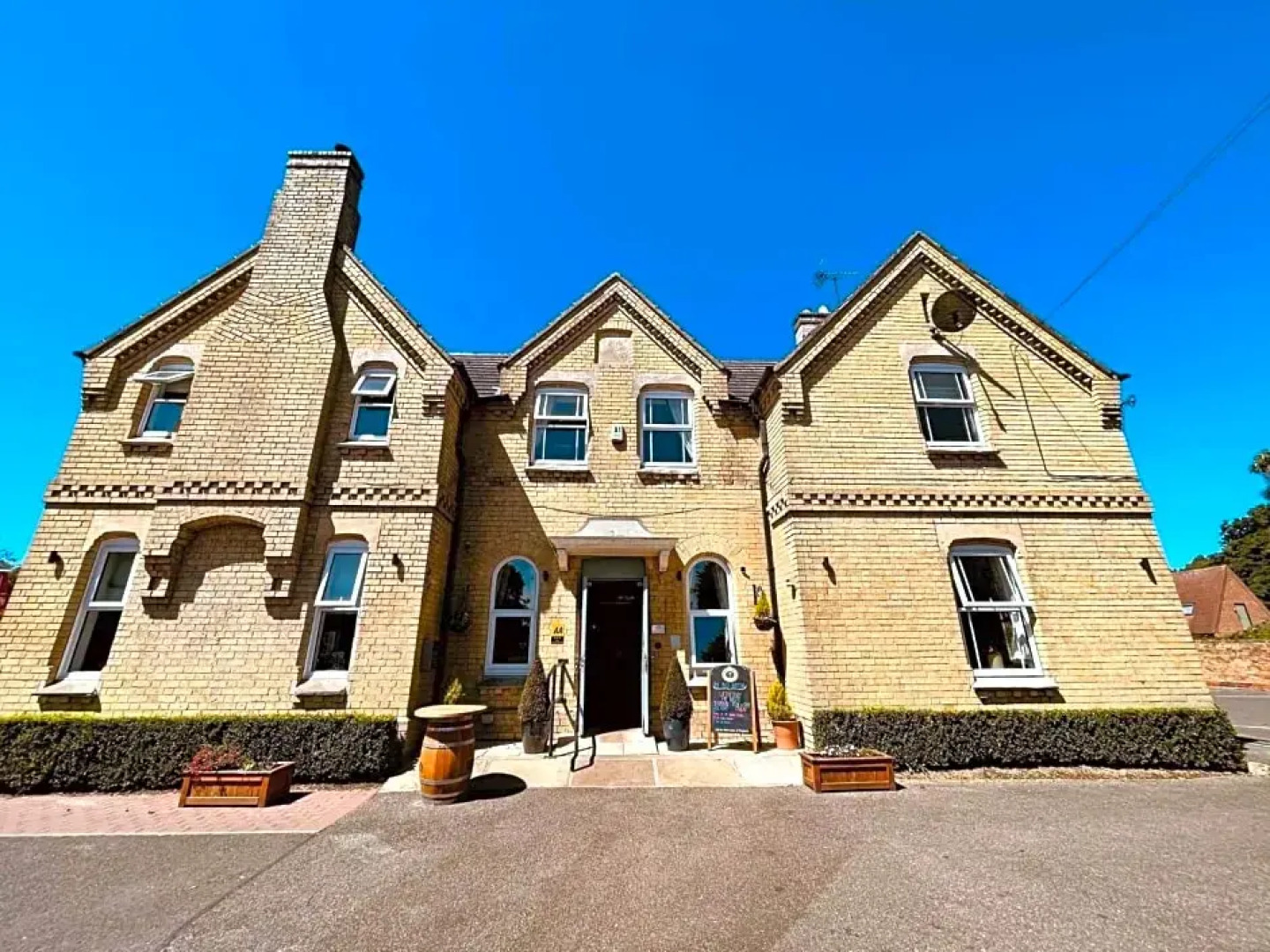 The Finch Hatton Arms