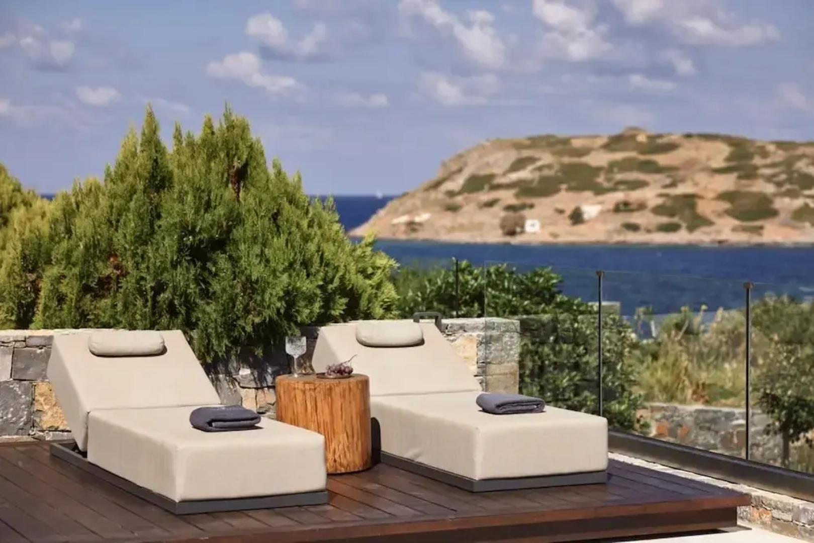 Kalloni - Beautiful Waterfront 3 bed Room Villa