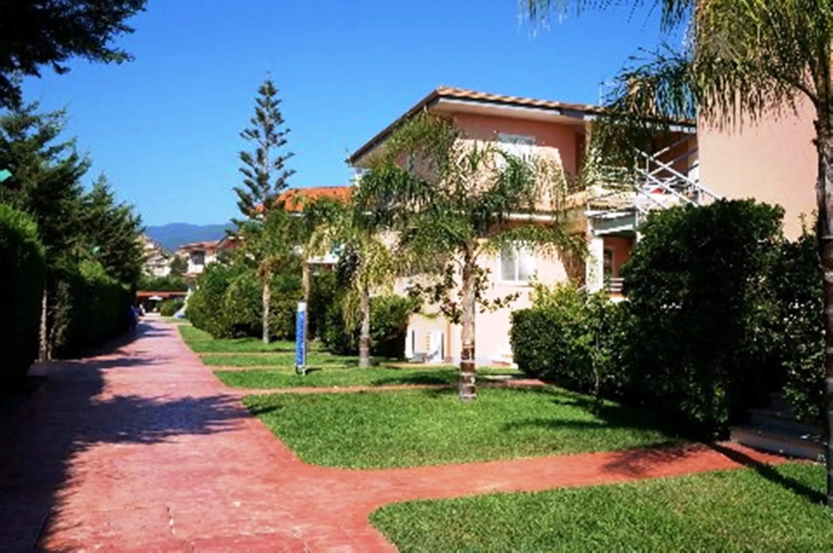 Club Esse Aquilia Beach Village