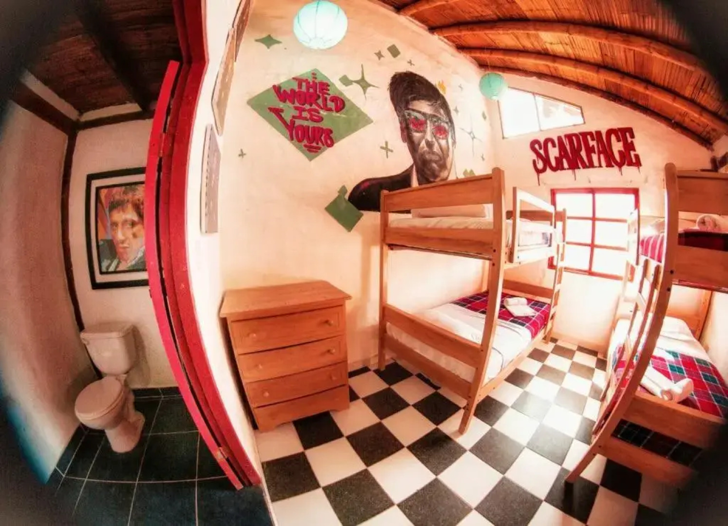 Pop House Montañita