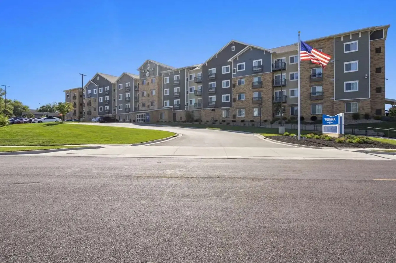 WaterWalk Extended Stay by Wyndham Kansas City - Overland Pk