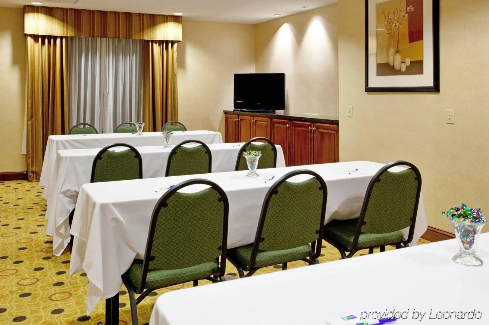 Holiday Inn Express Hotel & Suites Hardeeville - Hilton Head