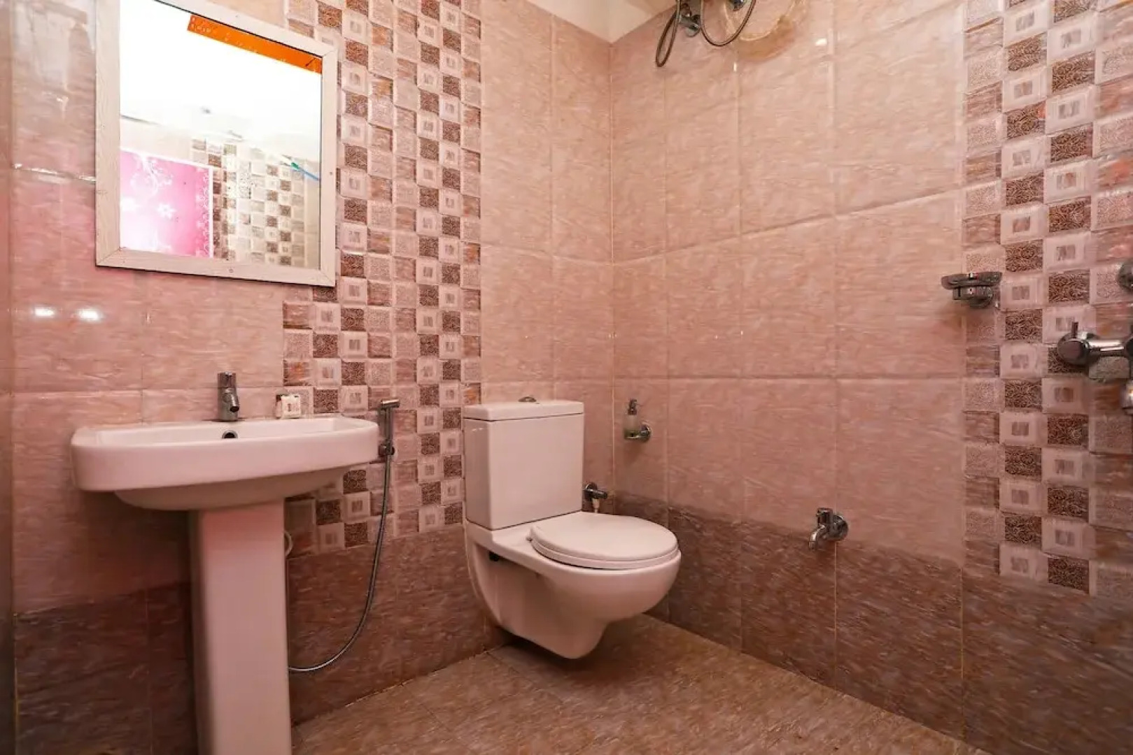 Hotel Galaxy International