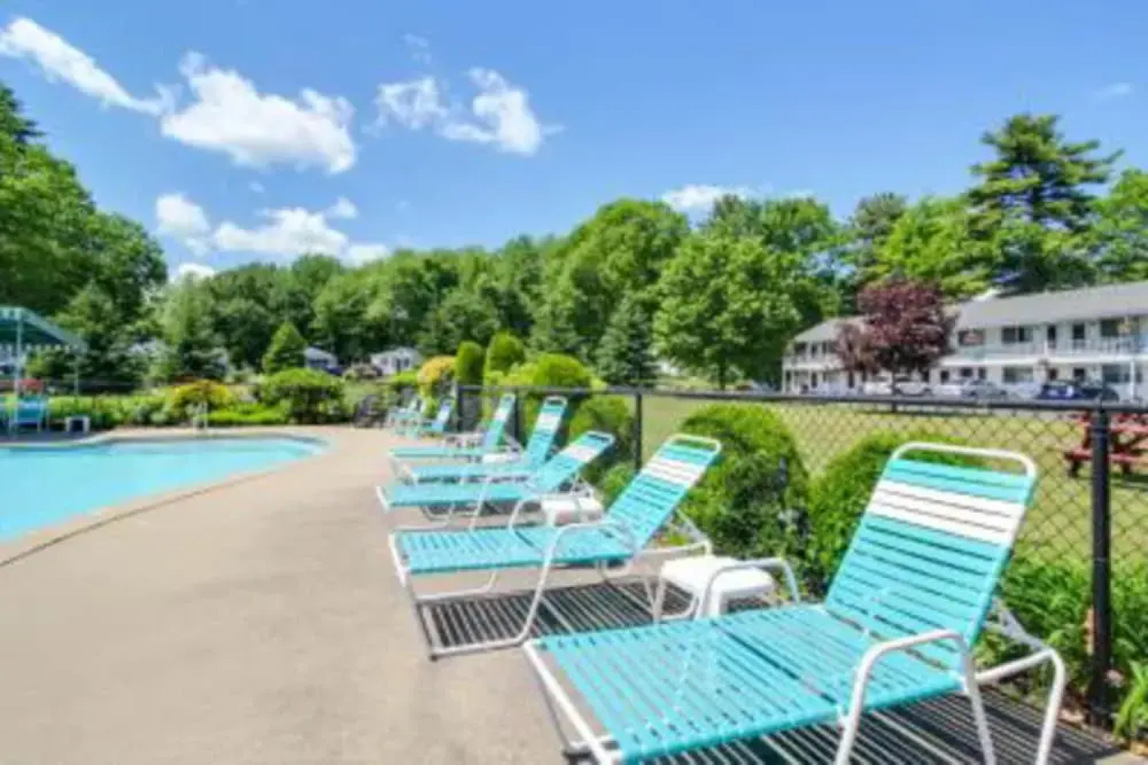 Holiday Guest House Bed & Breakfast