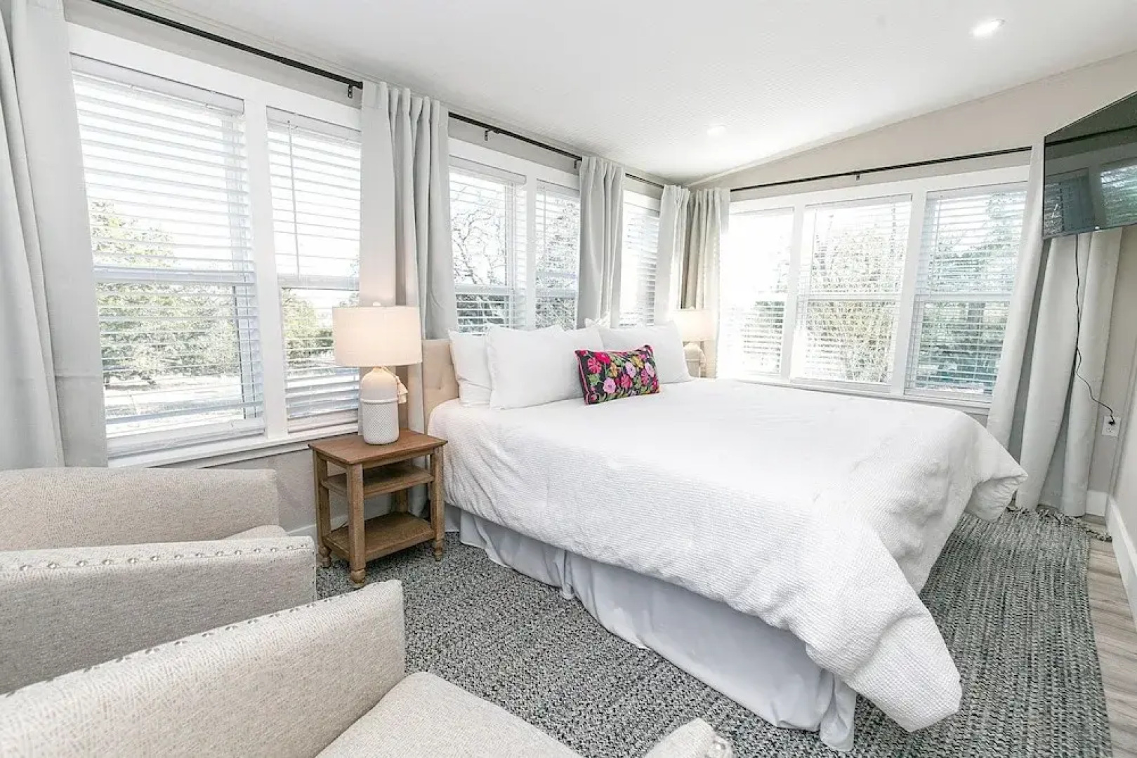 Luxury Retreat Cowboy Pool and Fire Pit With 6 Mins to Town