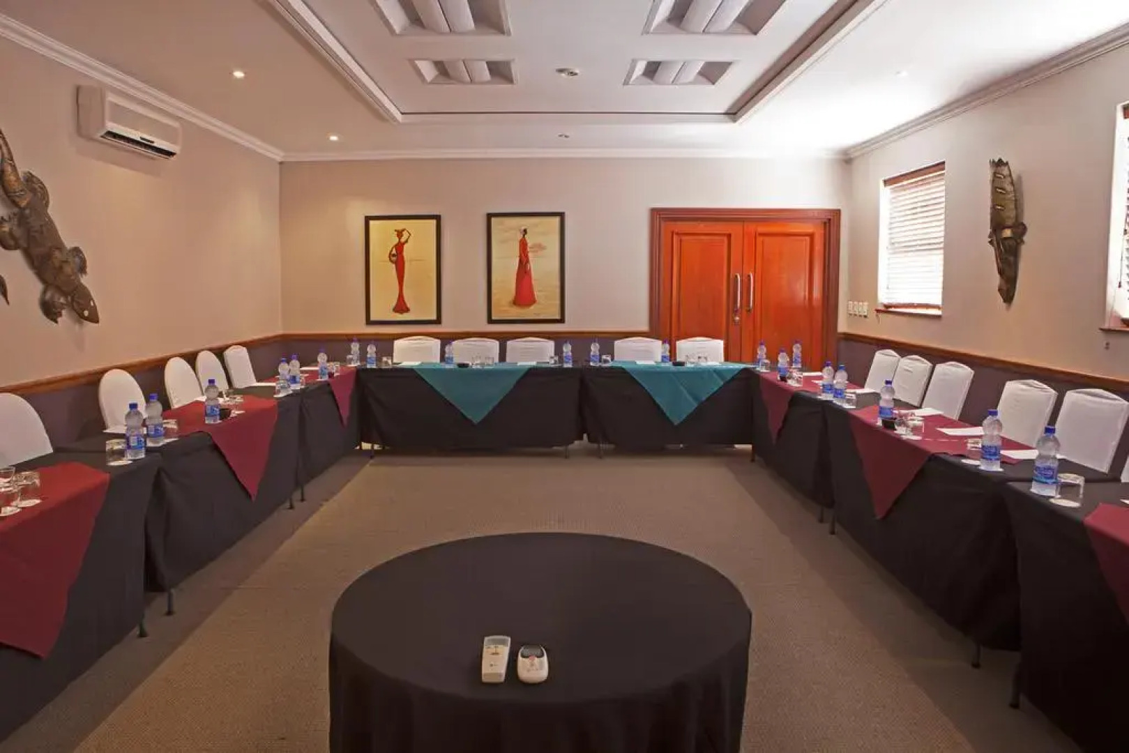 First Group Brookes Hill Suites