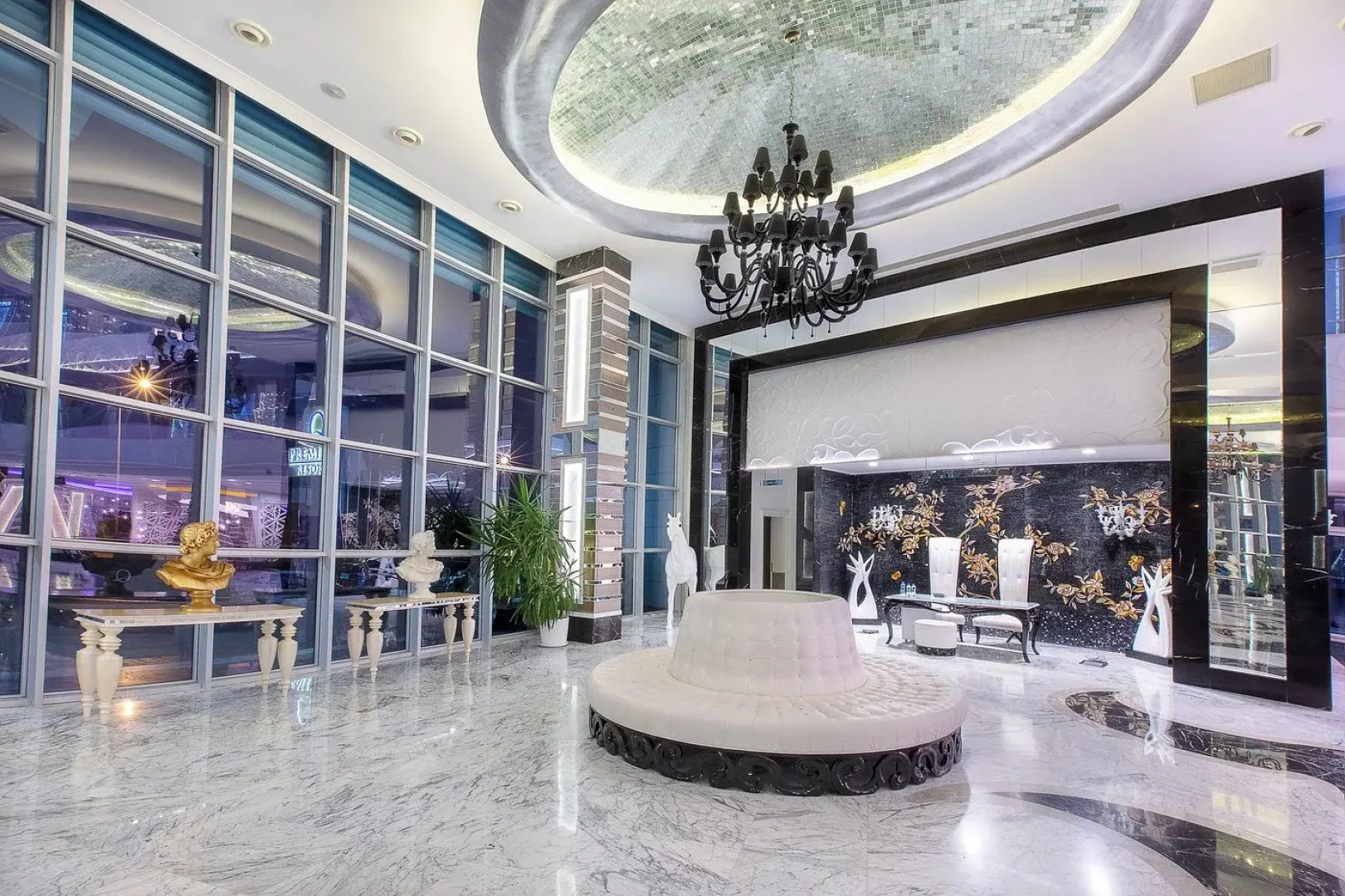 Отель Q Premium Resort