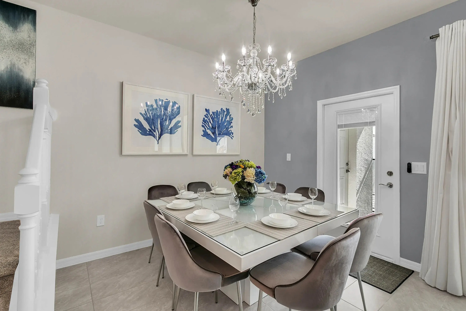 5 Bedrooms / 4.5 Bathrooms / Windsor at Westside (8928 SA), Kissimmee, US