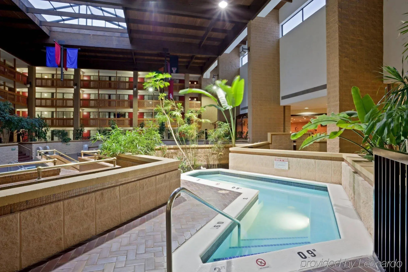 DoubleTree by Hilton Hotel Lawrence