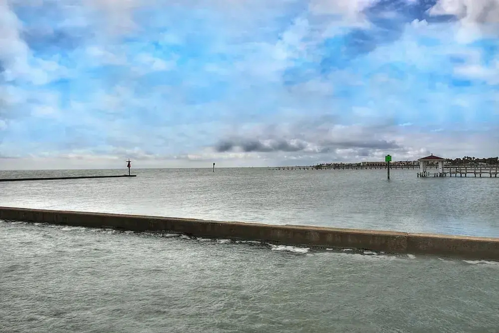 Mermaid's Landing 2 Bedroom Cottage by RedAwning