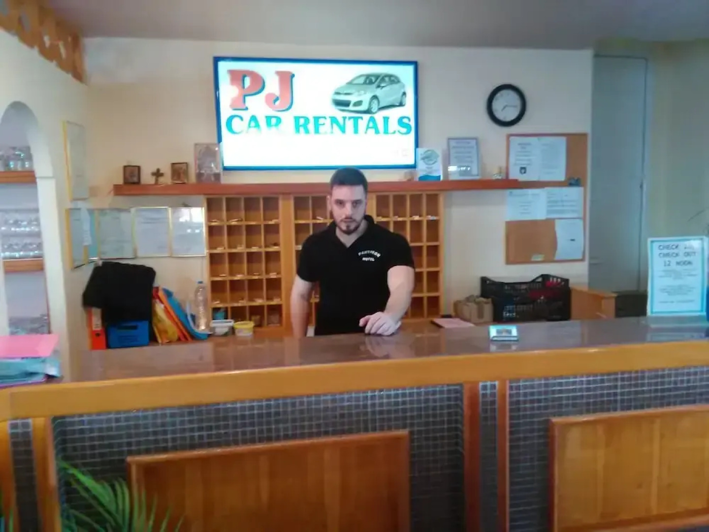 Hotel Pantheon, Kefalos