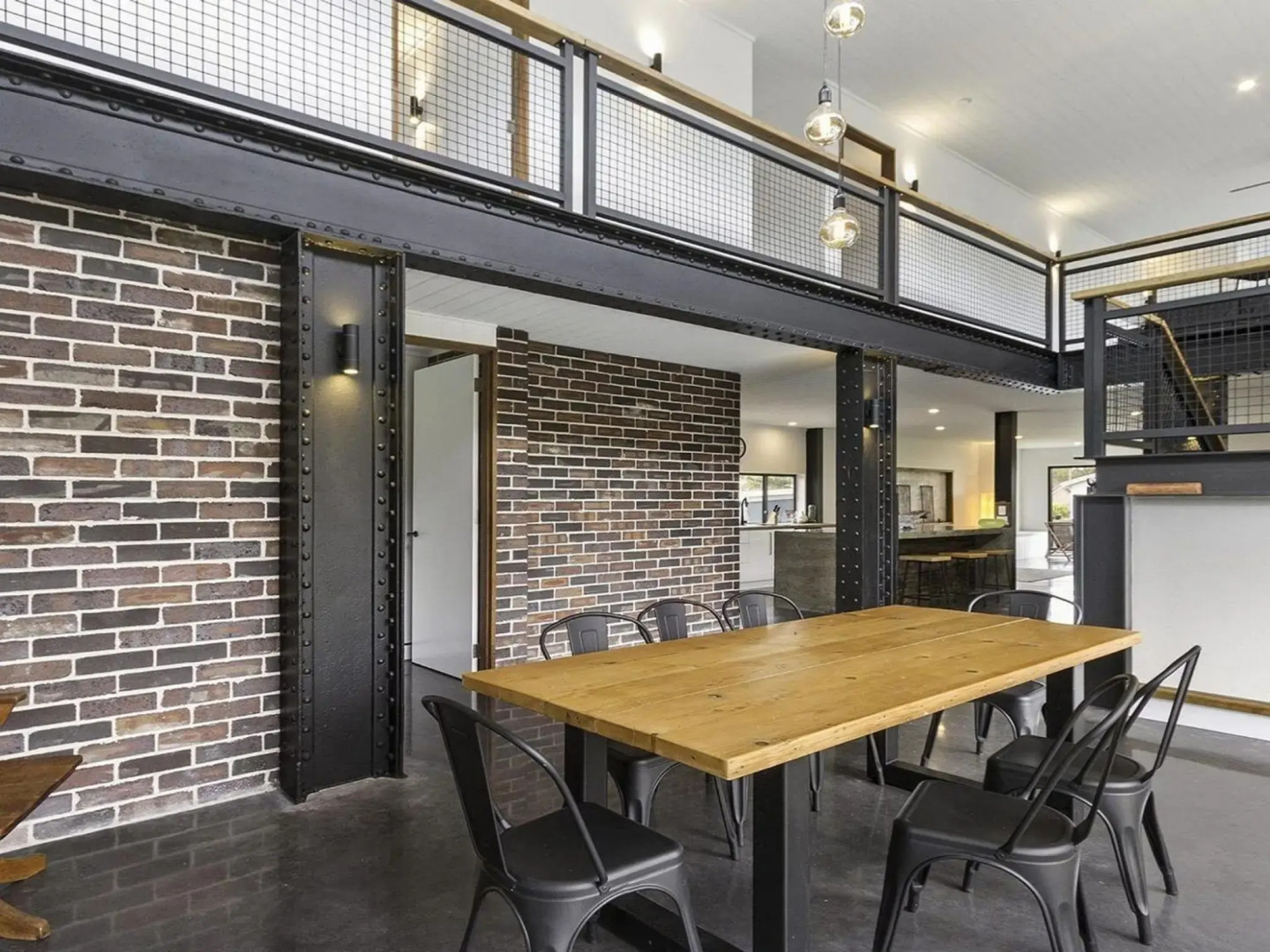 Horizons at Currarong - architecturally designed beach house