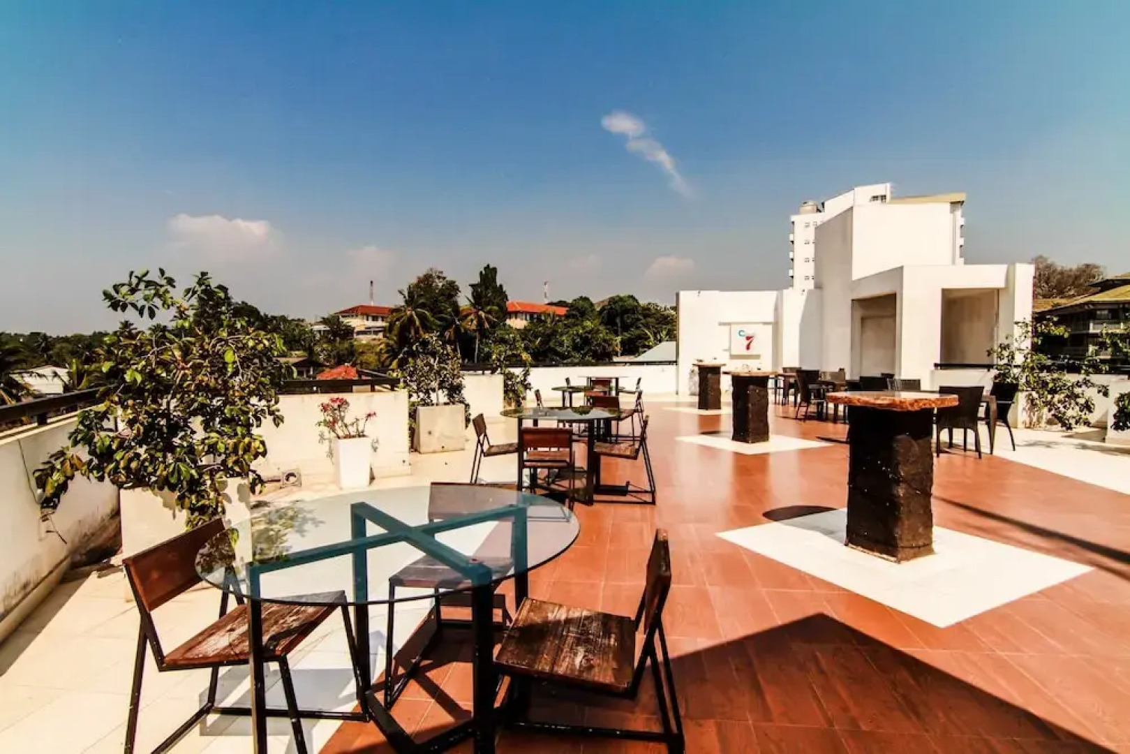 OYO 117 Saninro Residencies