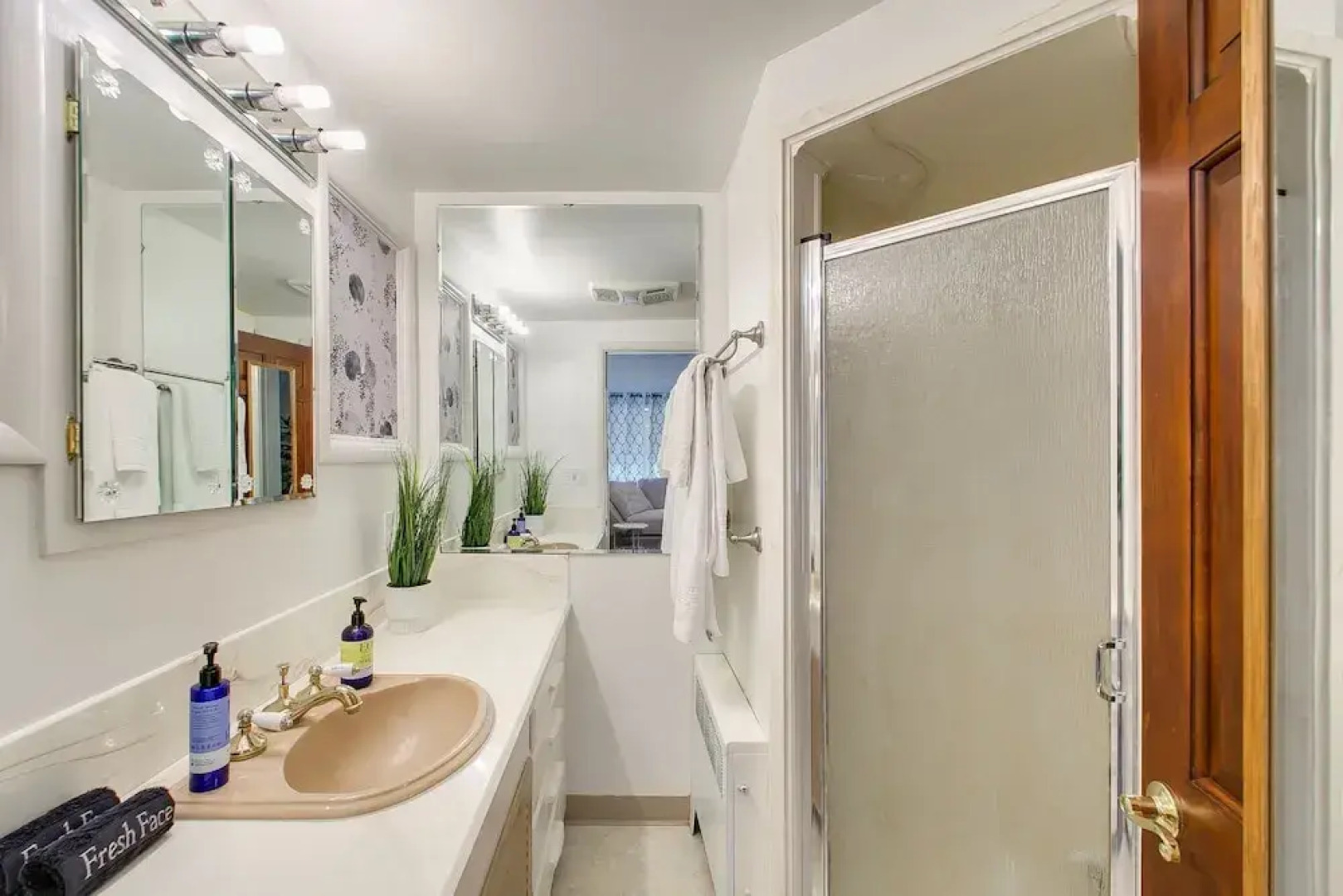 Eagle Rock Base Camp